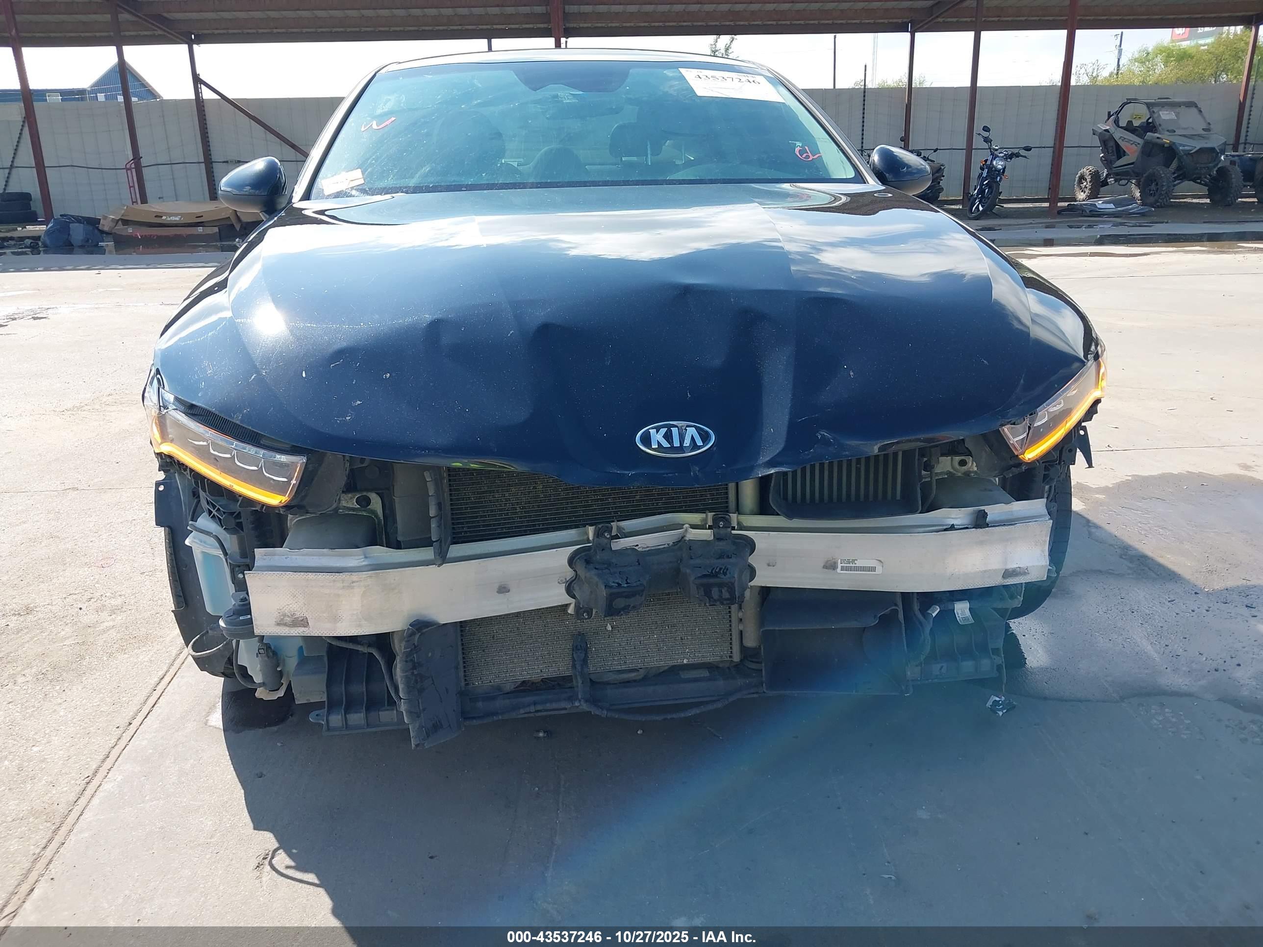 KIA K5 image 6