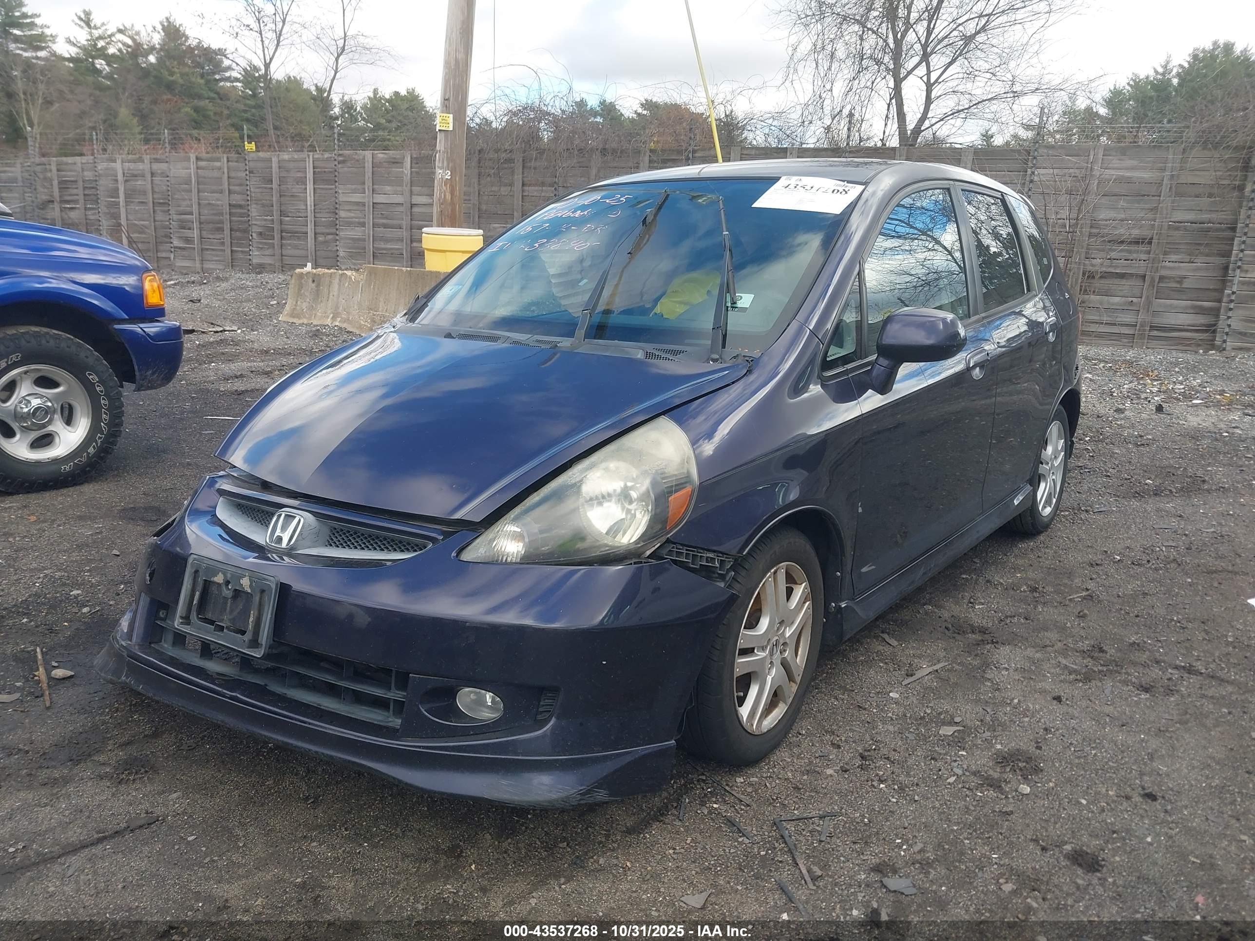HONDA FIT image 2