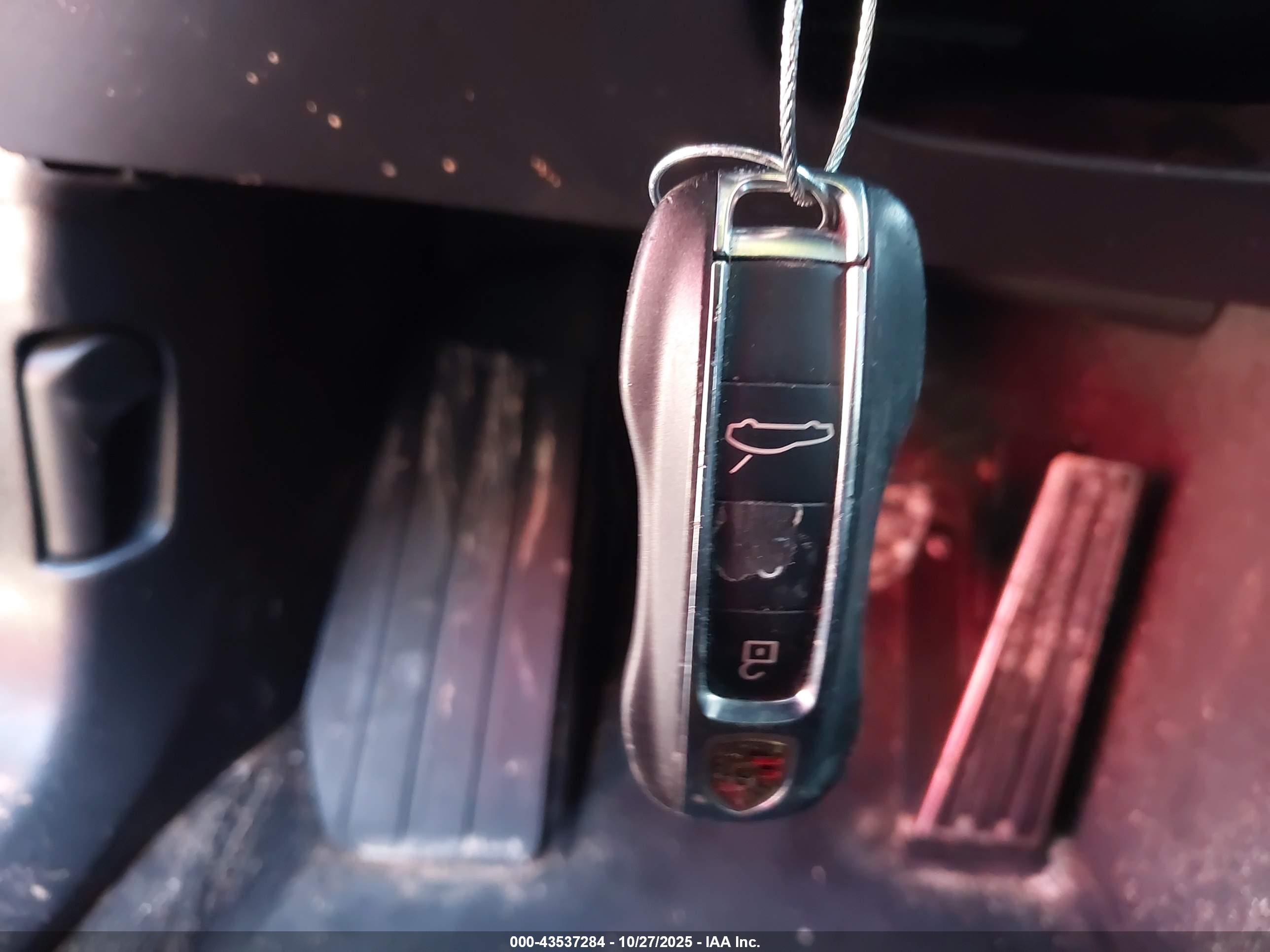 PORSCHE PANAMERA image 11