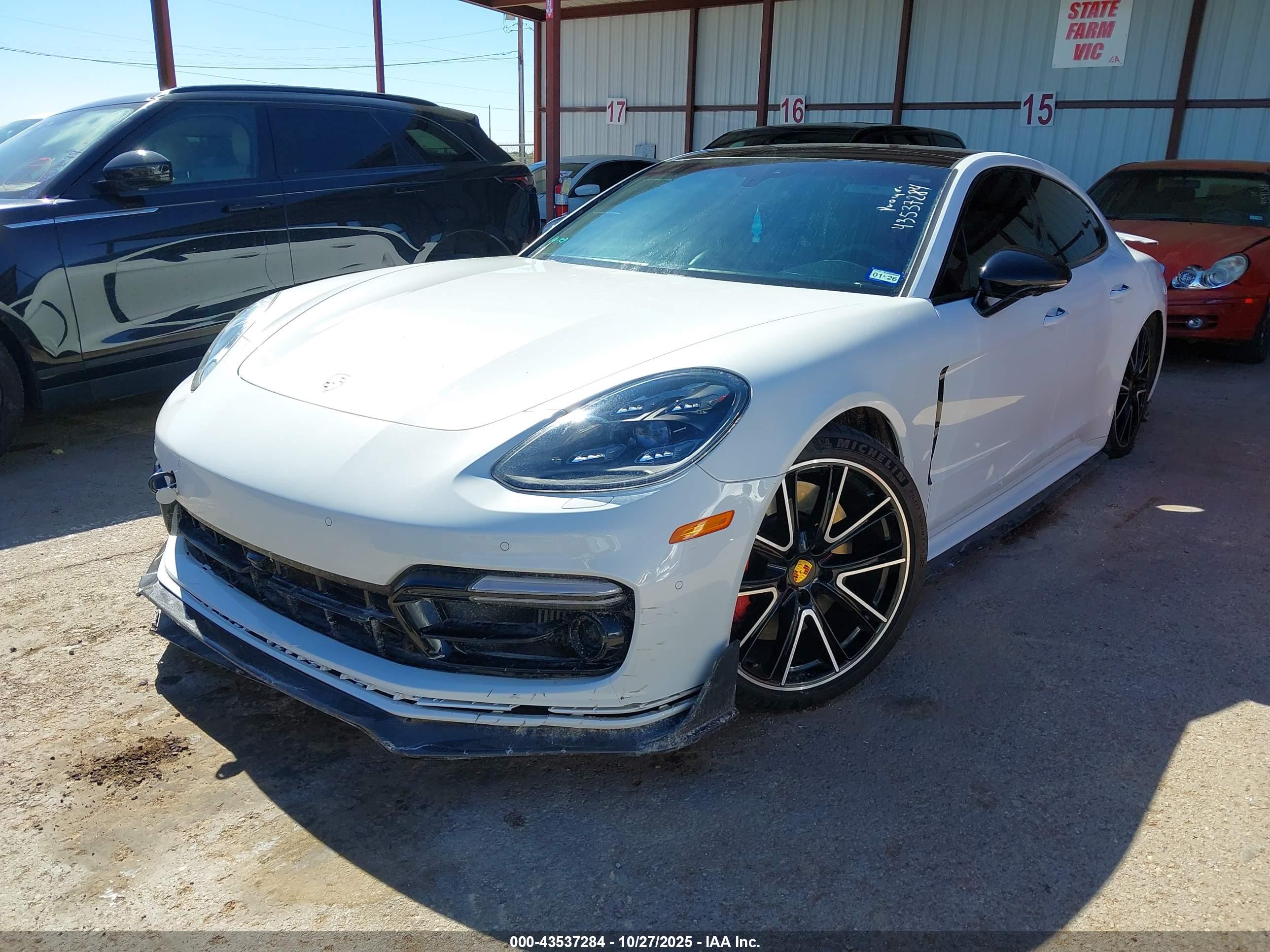PORSCHE PANAMERA image 2