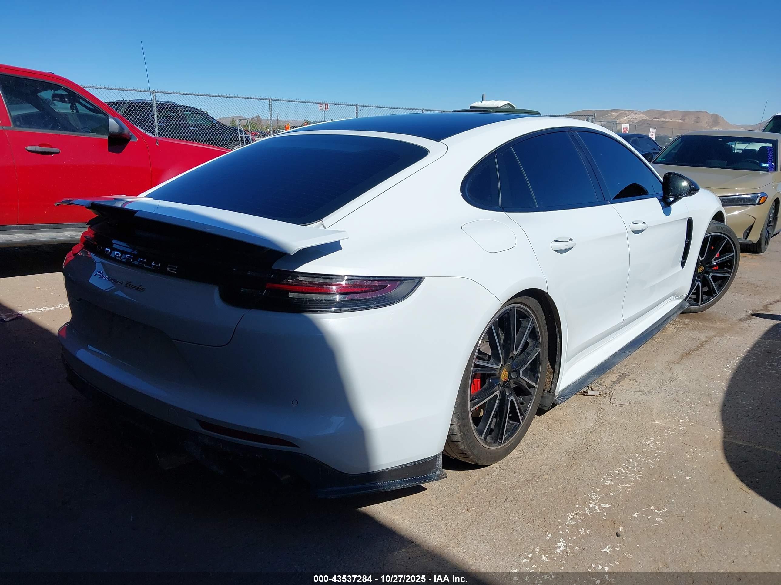 PORSCHE PANAMERA image 4