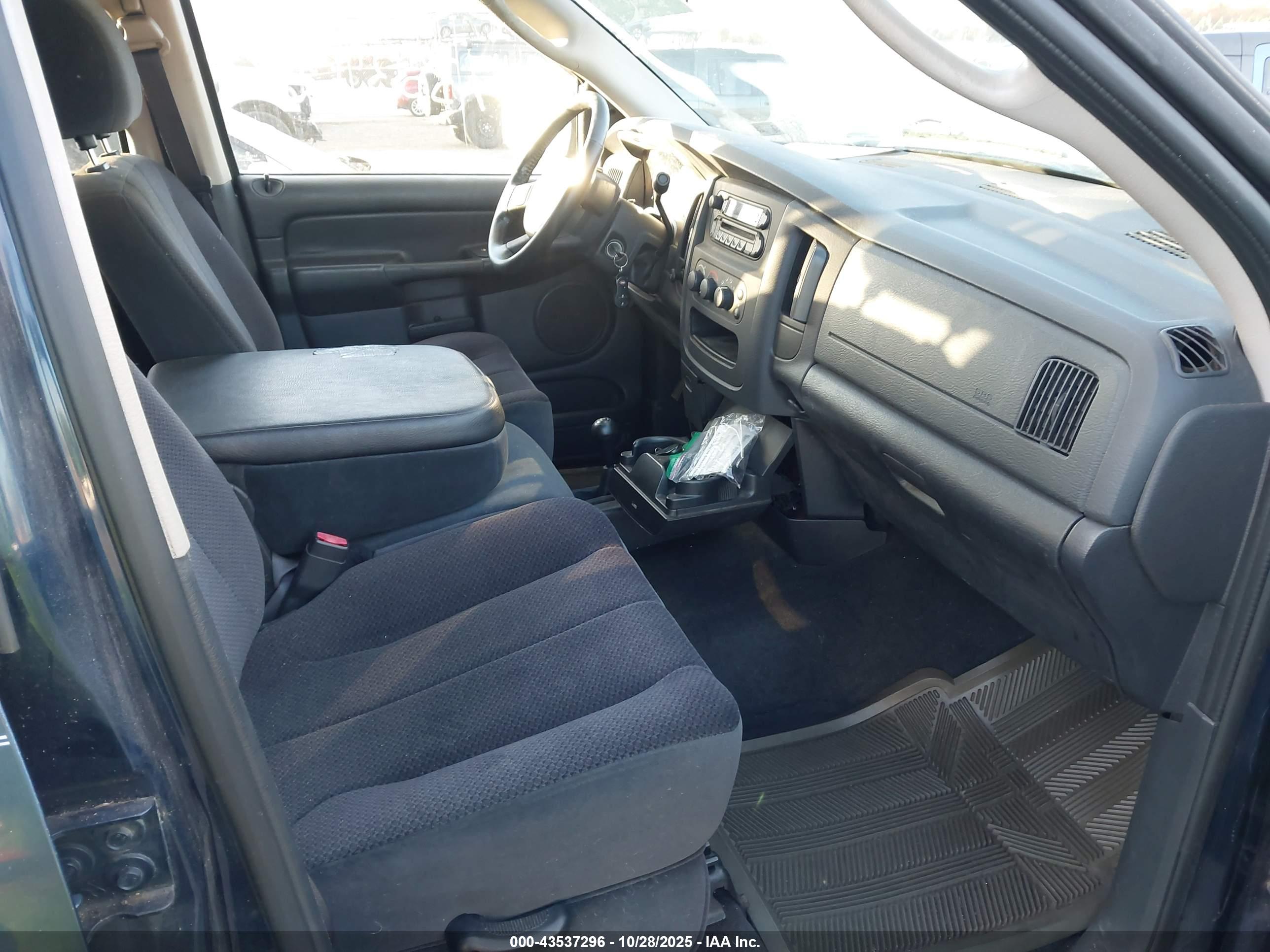 DODGE RAM image 5