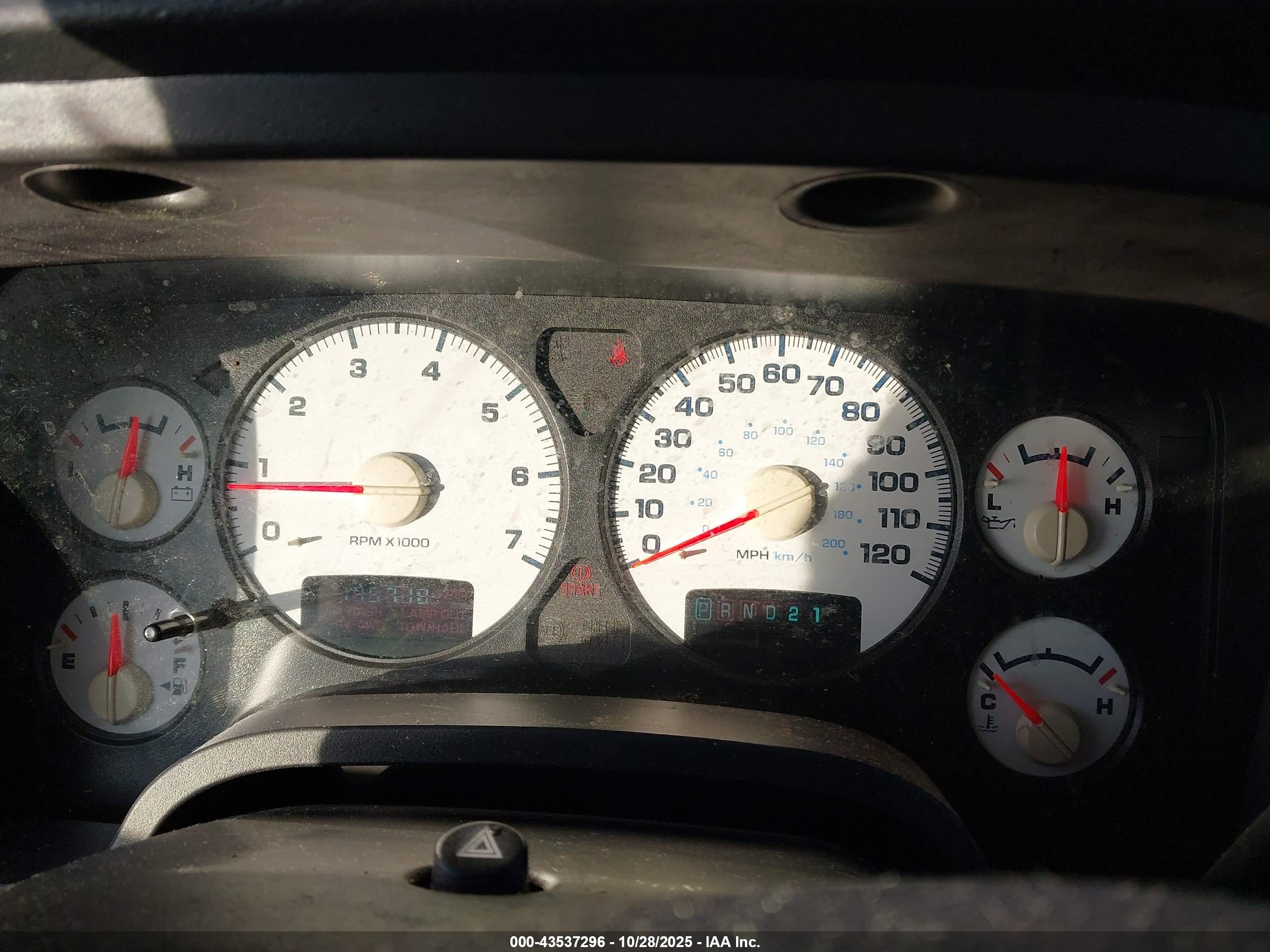DODGE RAM image 7