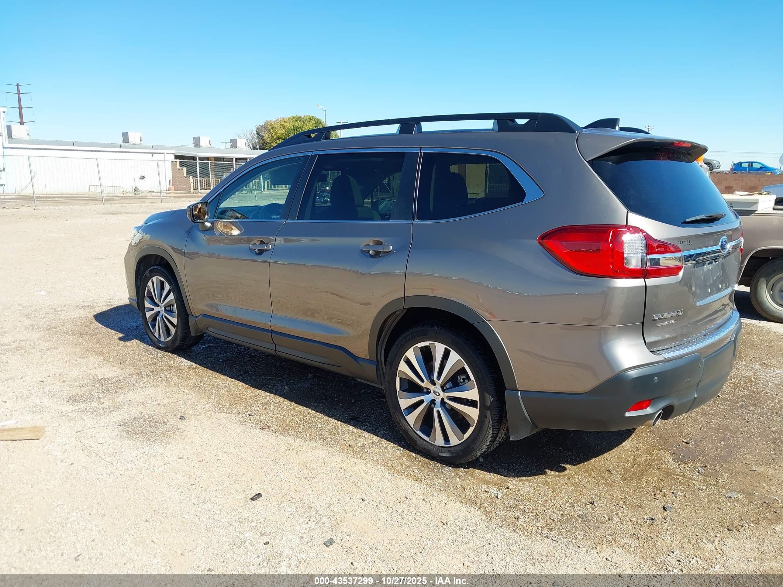 SUBARU ASCENT image 3