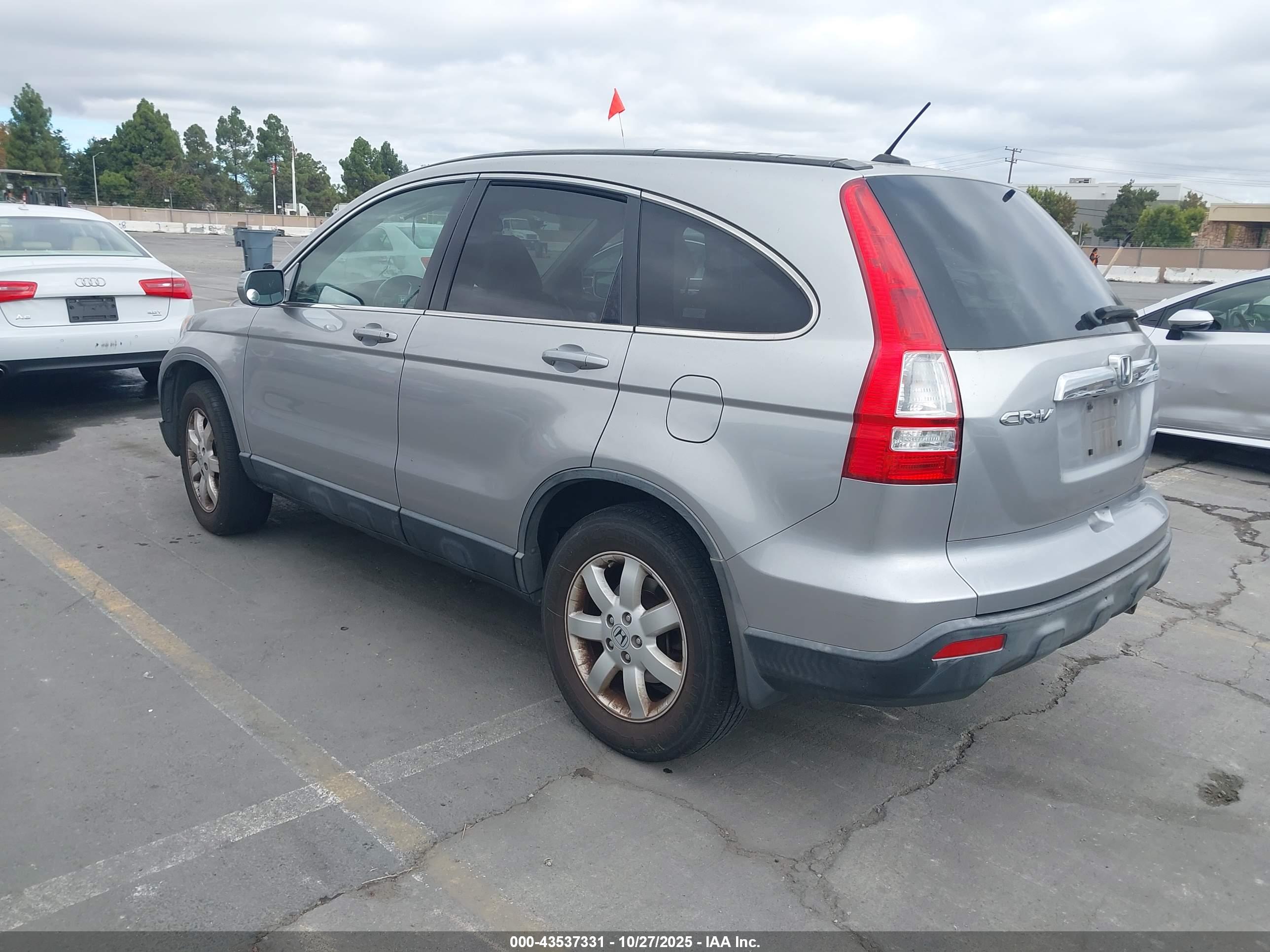 HONDA CR-V image 3