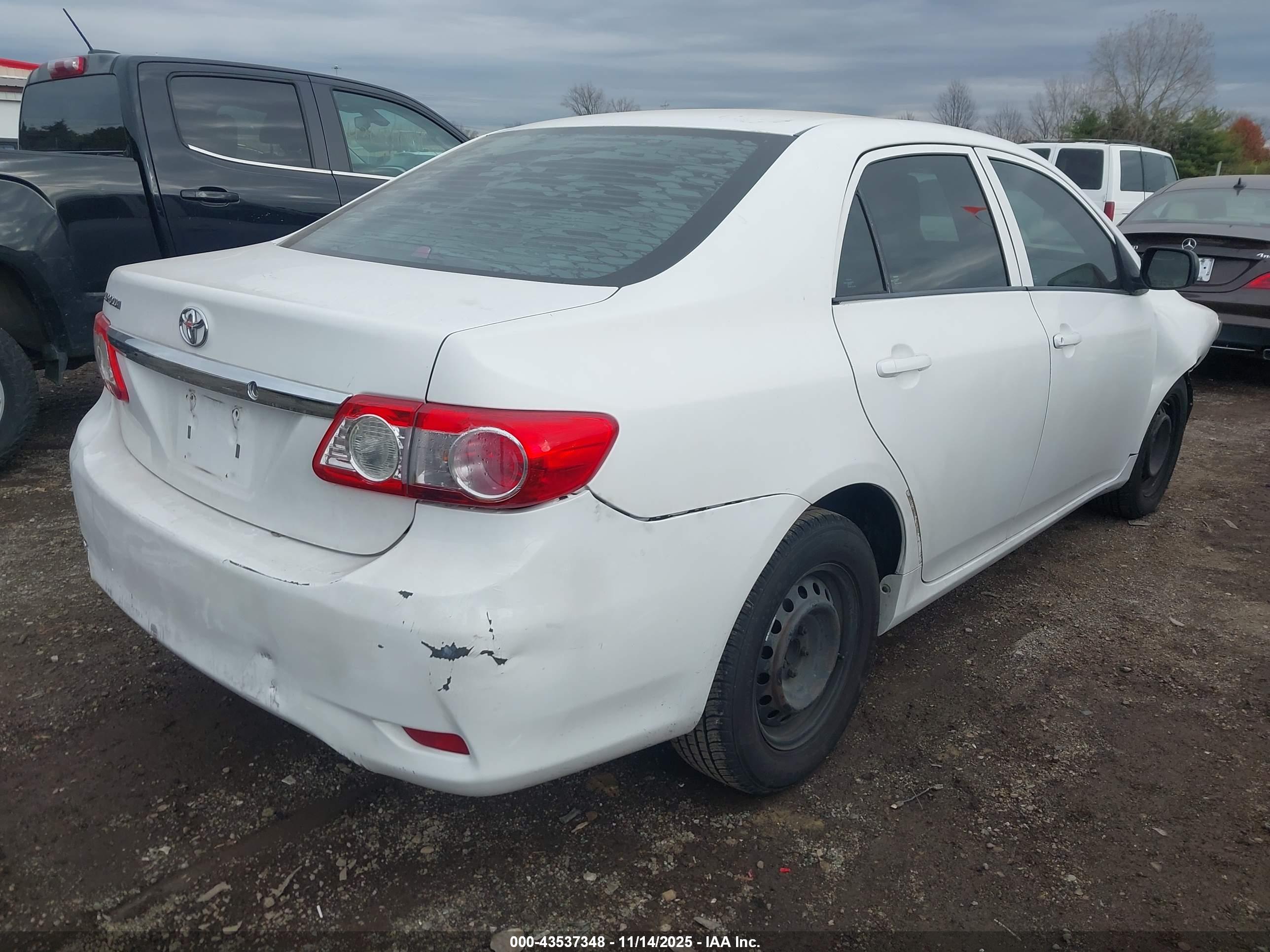 TOYOTA COROLLA image 4