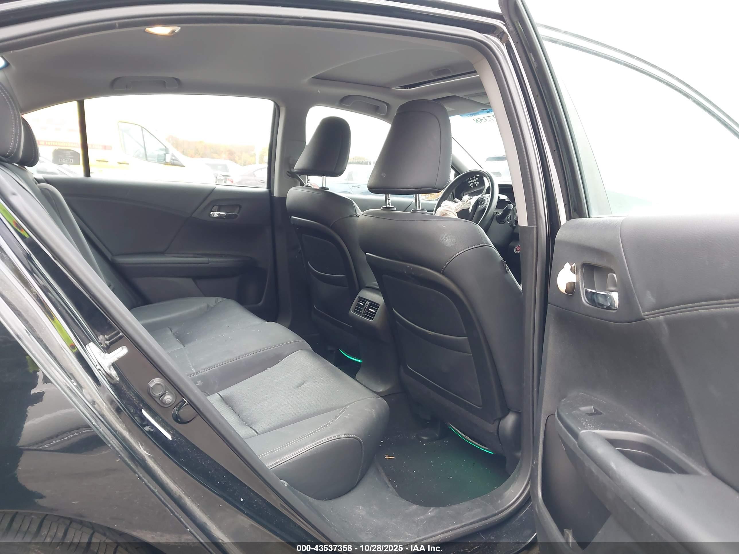 HONDA ACCORD image 8