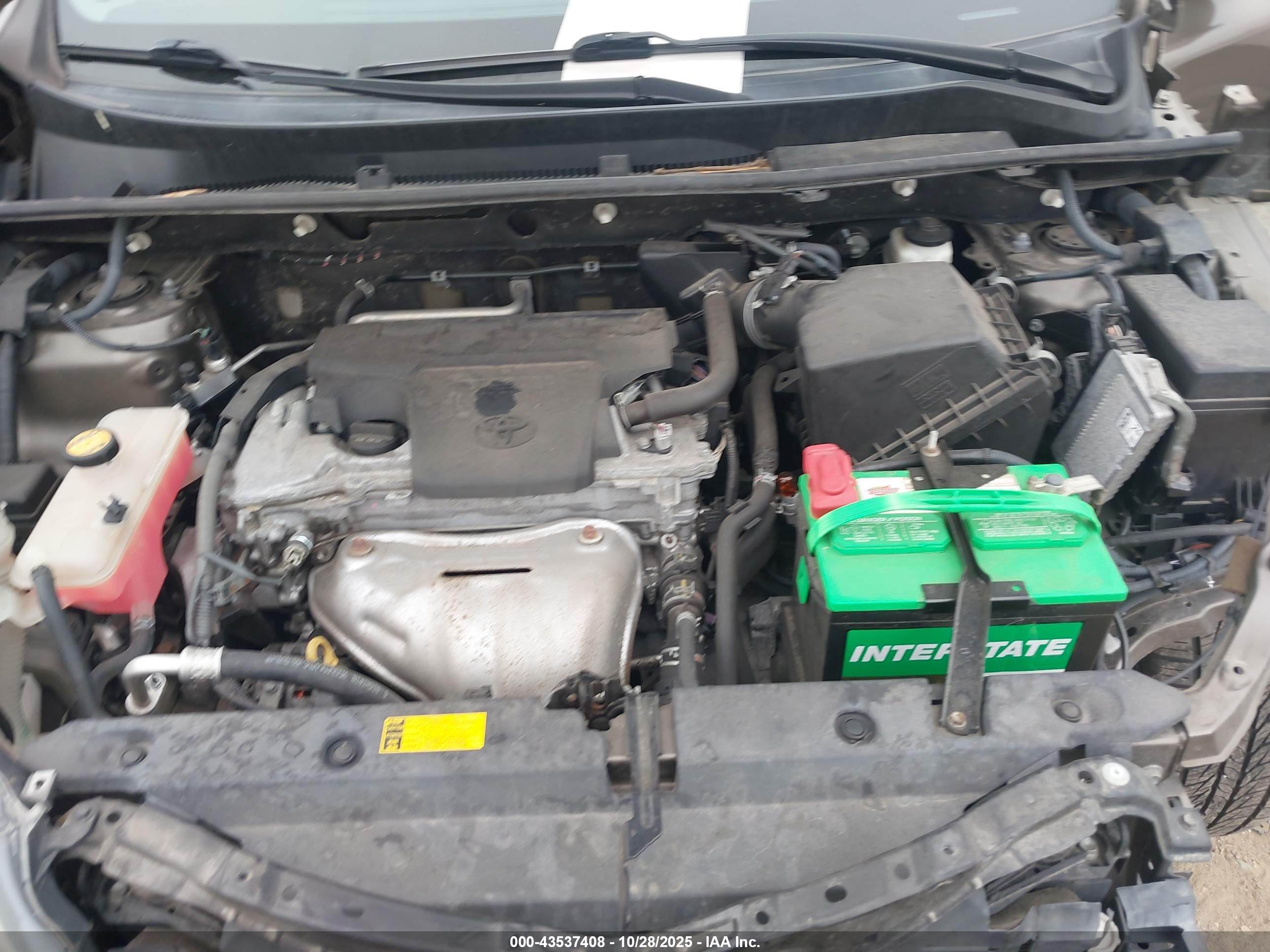 TOYOTA RAV4 image 10