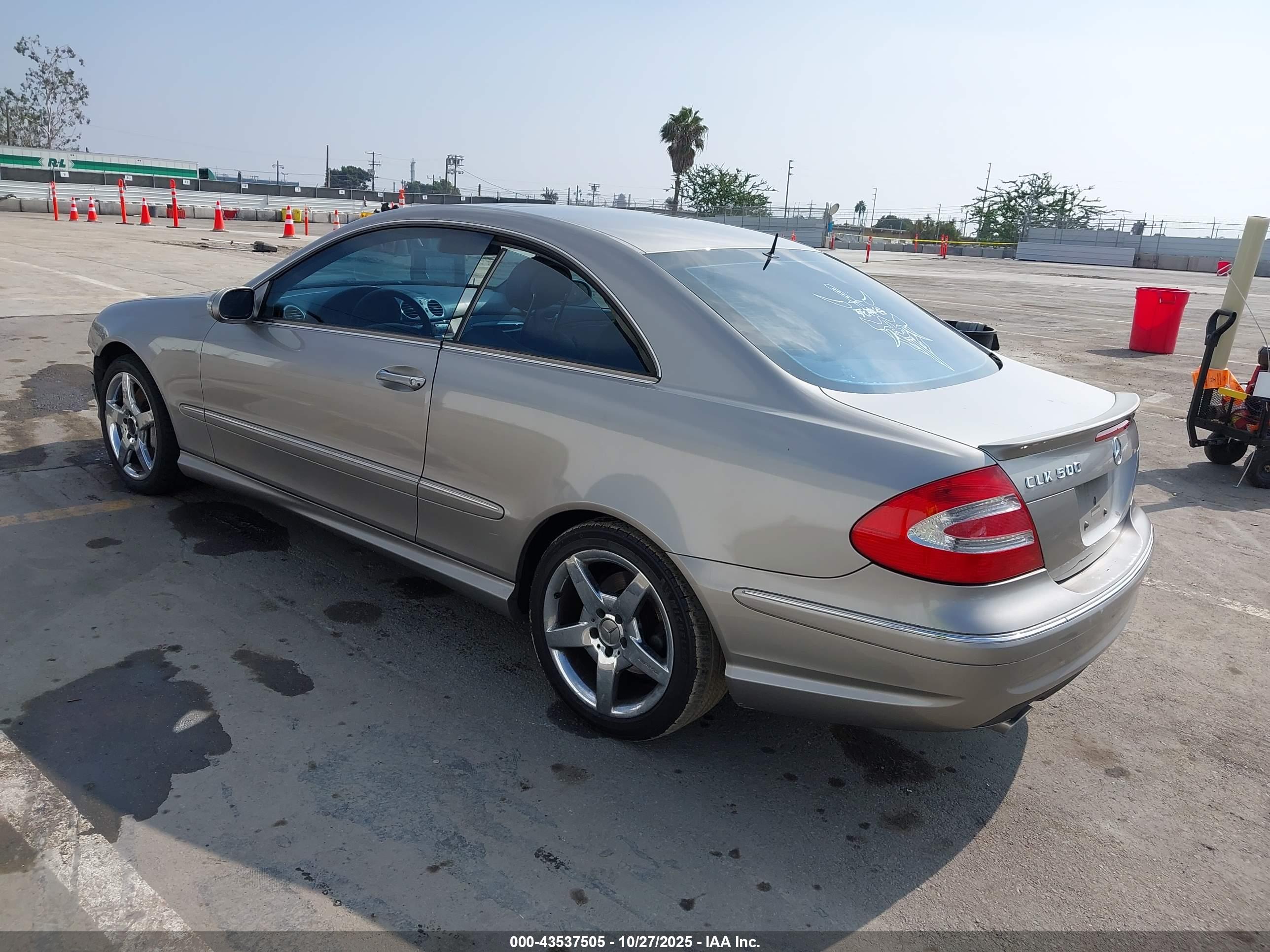 MERCEDES-BENZ CLK image 3
