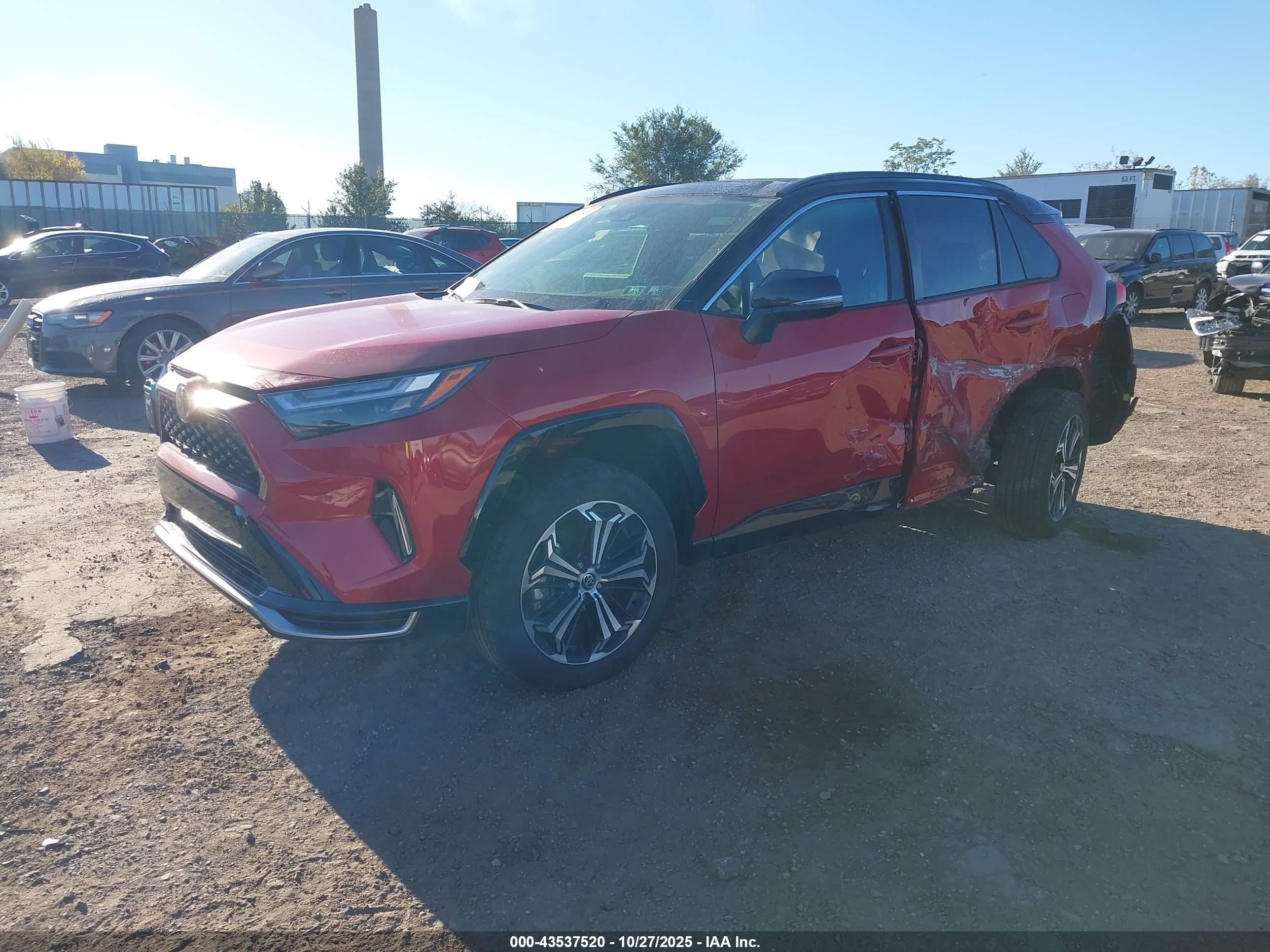 TOYOTA RAV4 image 2