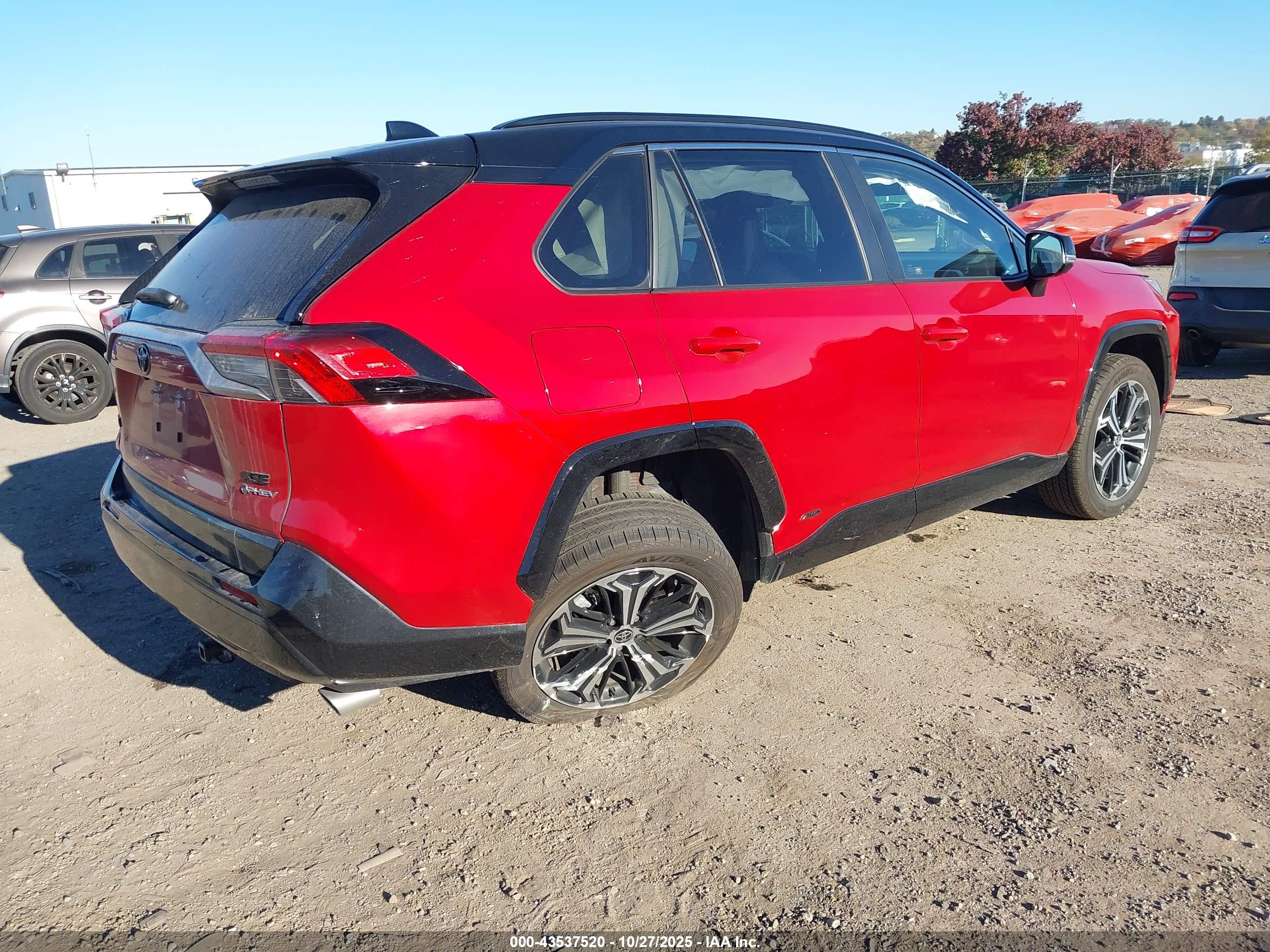 TOYOTA RAV4 image 4