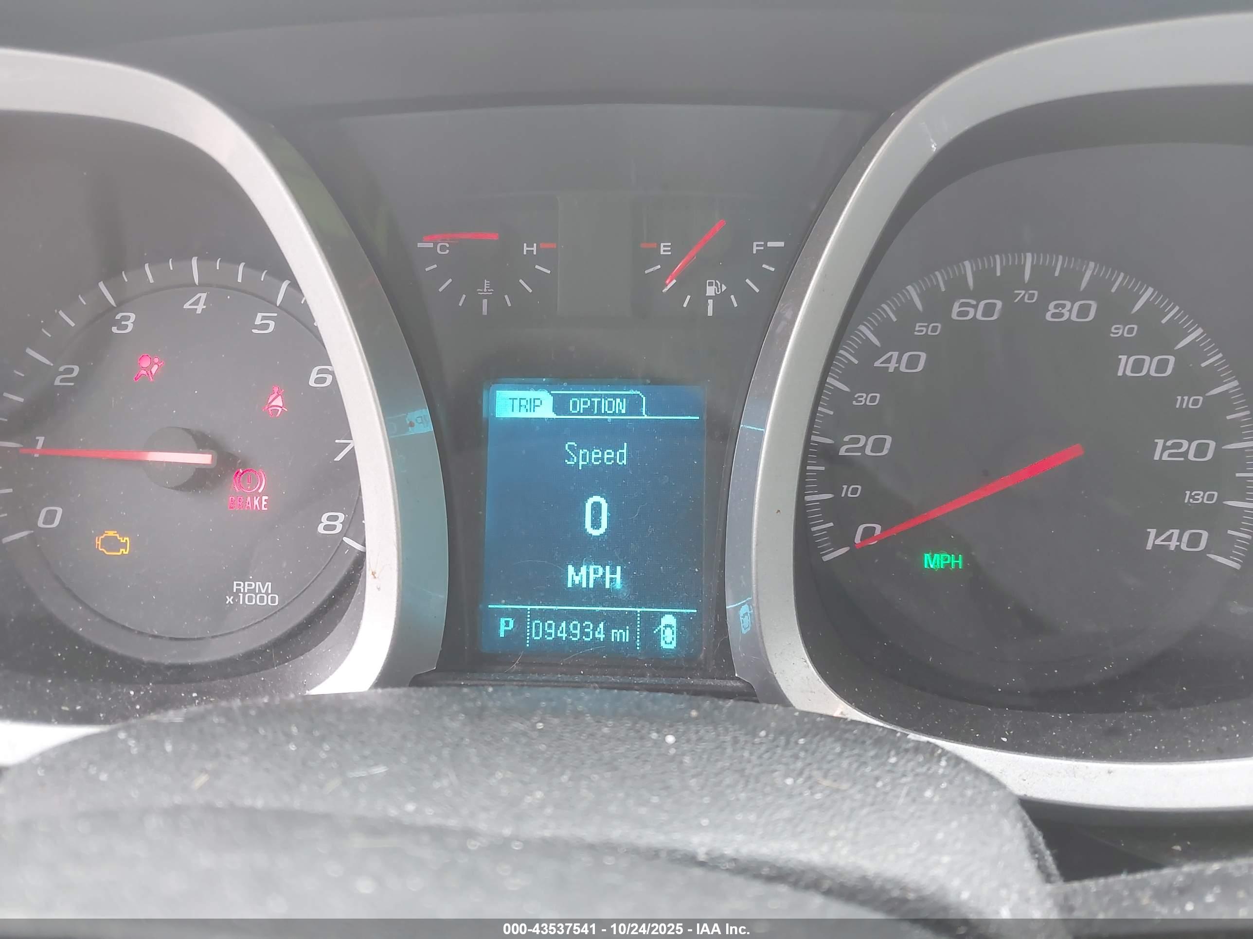 CHEVROLET EQUINOX image 7