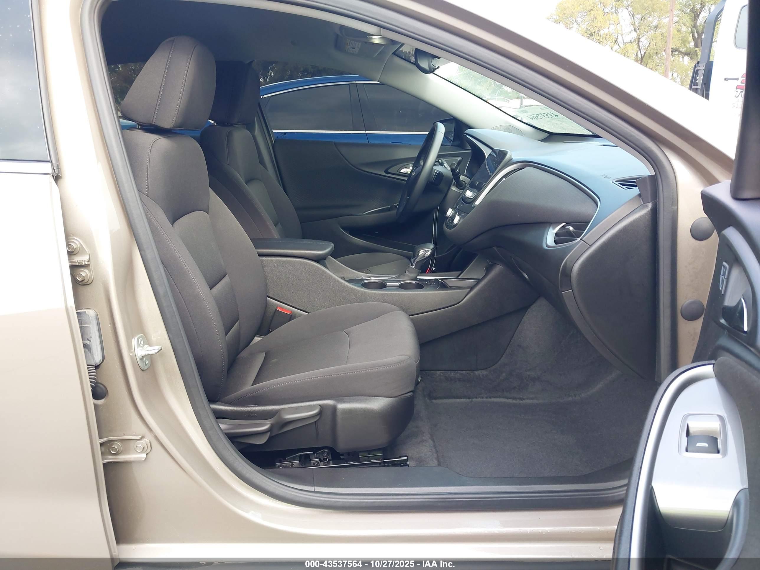 CHEVROLET MALIBU image 5