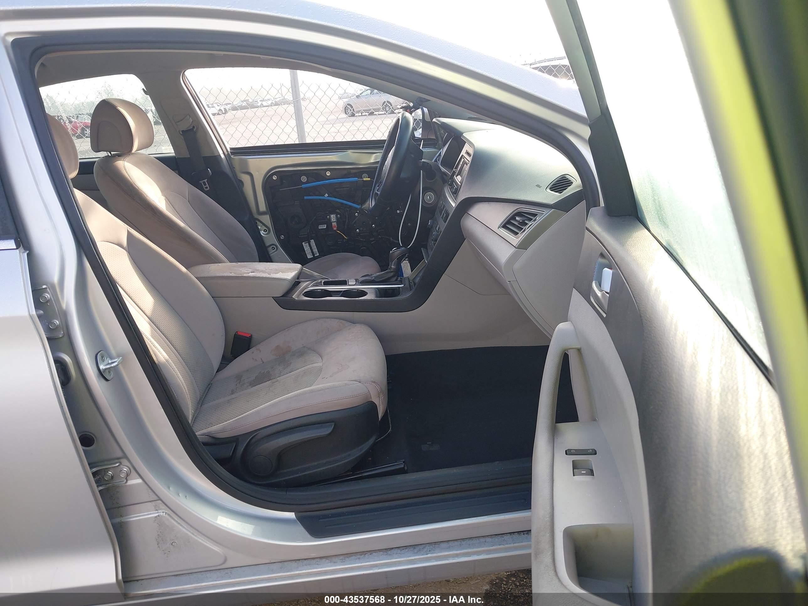 HYUNDAI SONATA image 5