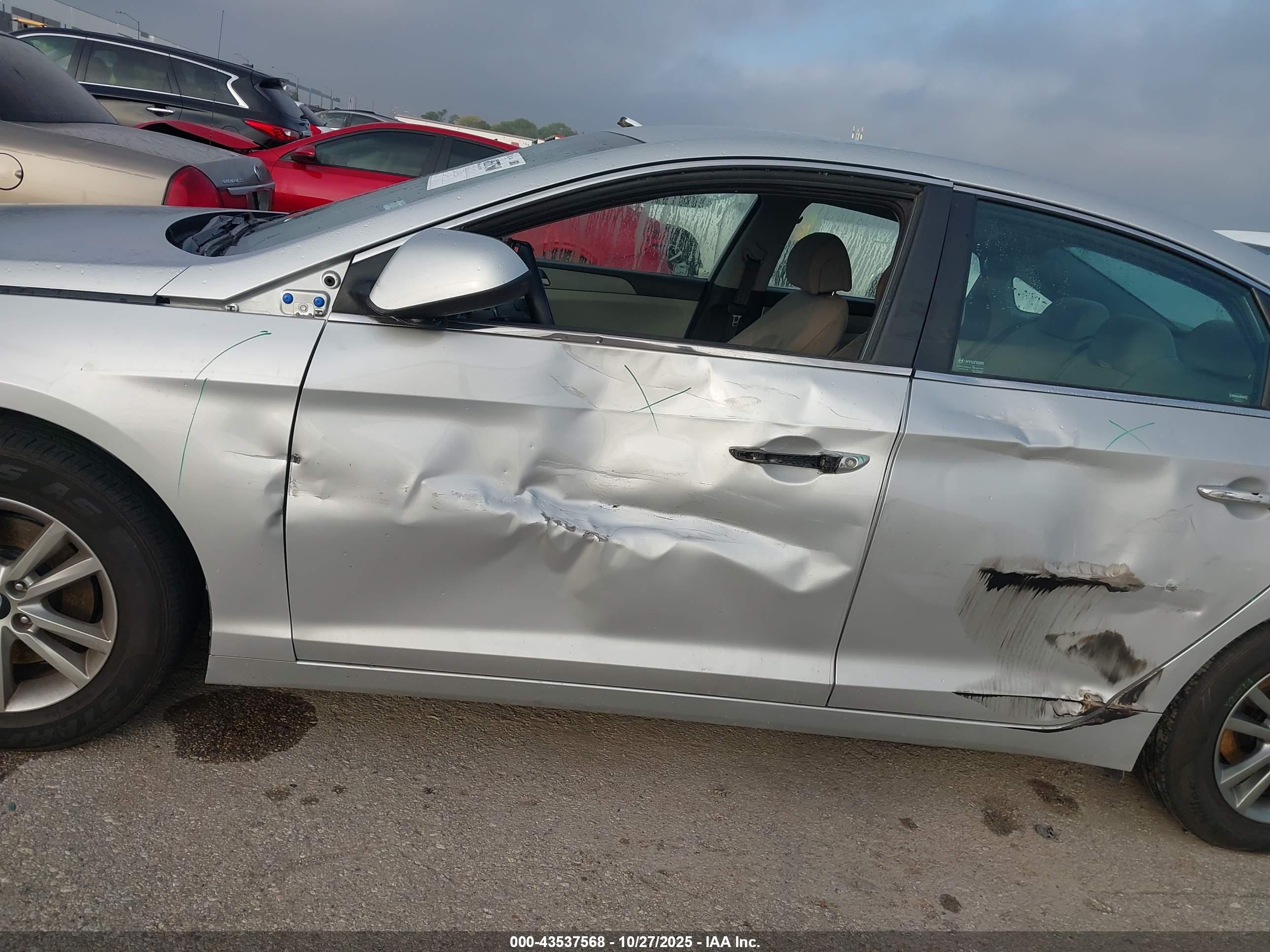 HYUNDAI SONATA image 6