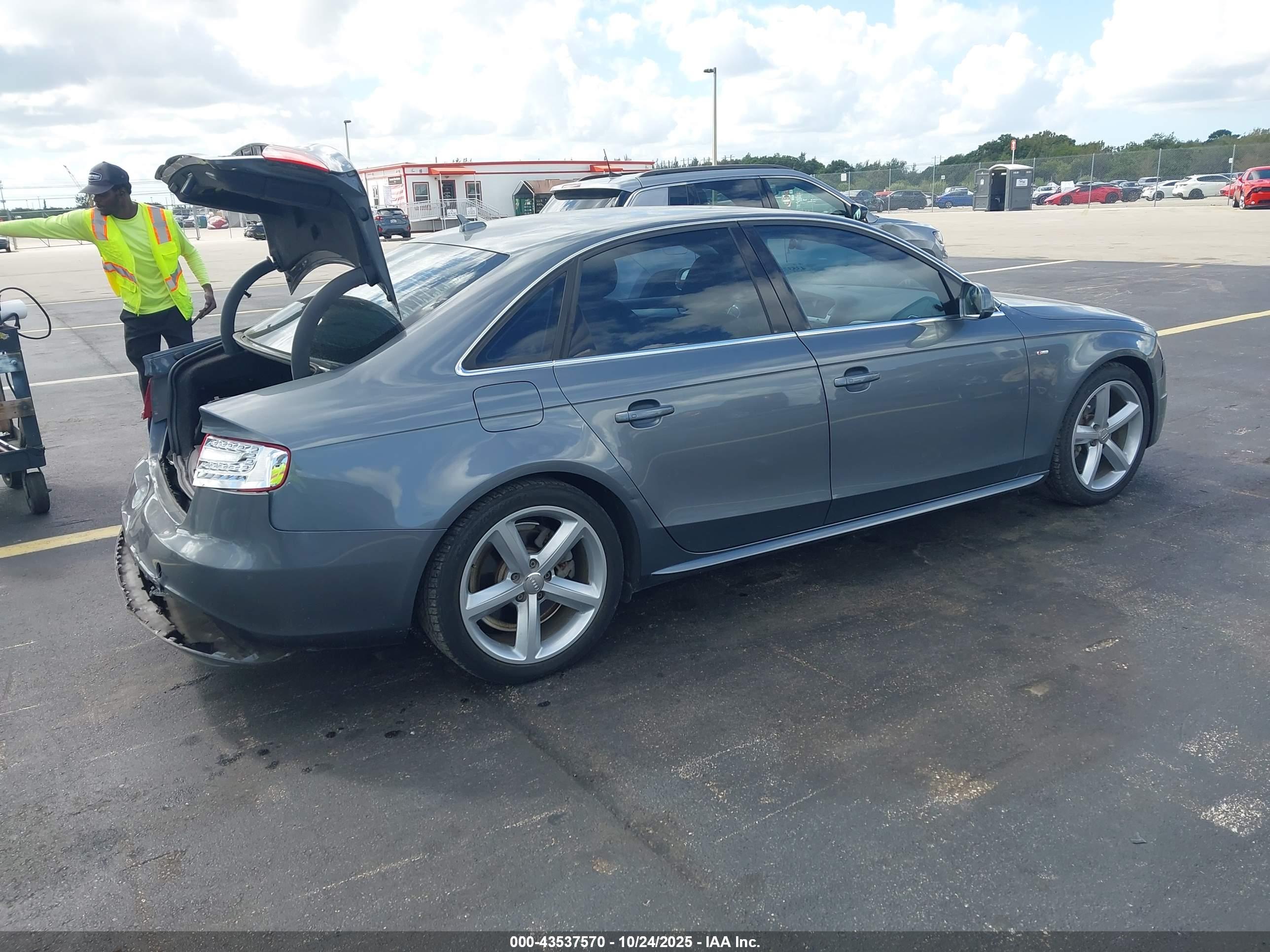 AUDI A4 image 4