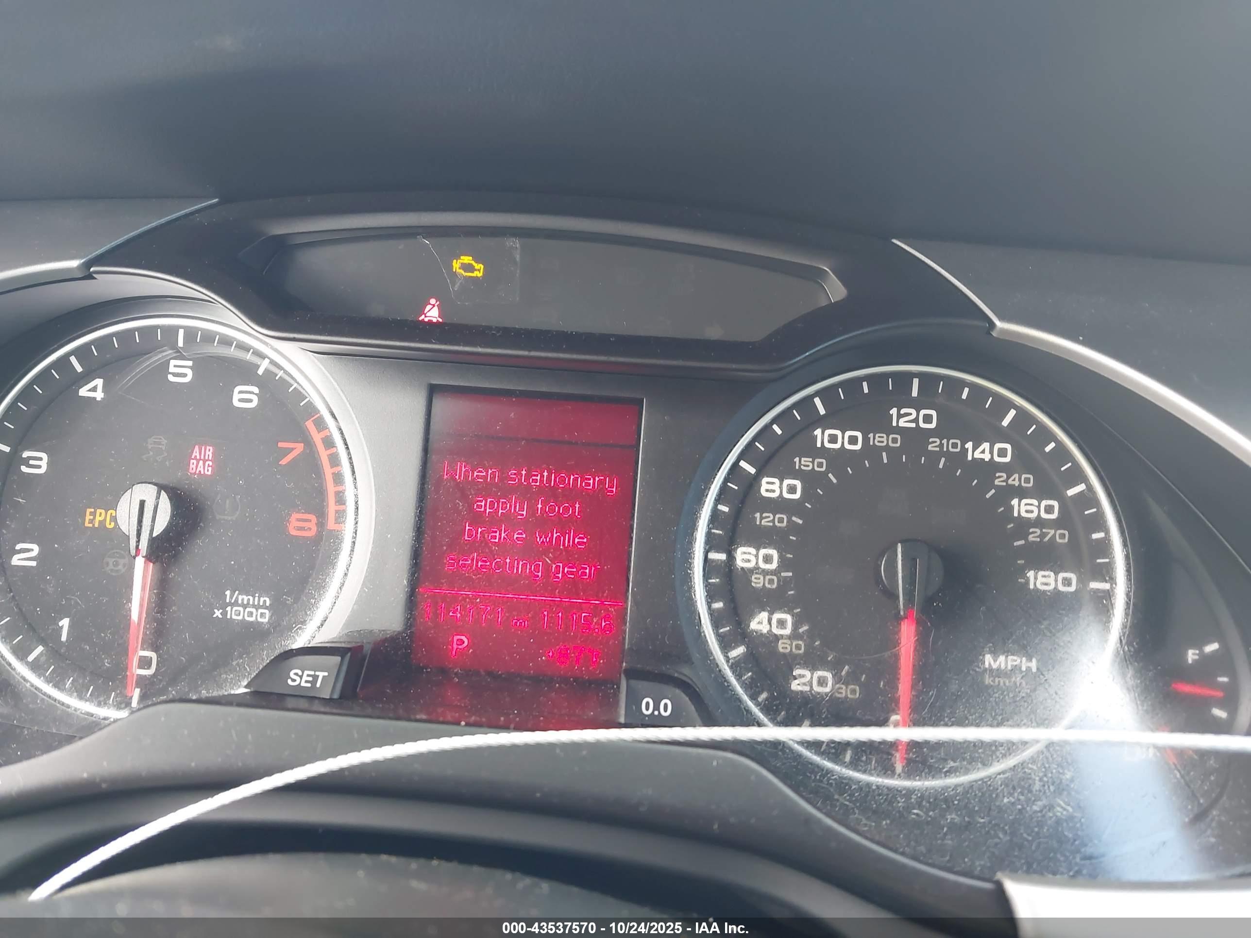 AUDI A4 image 7