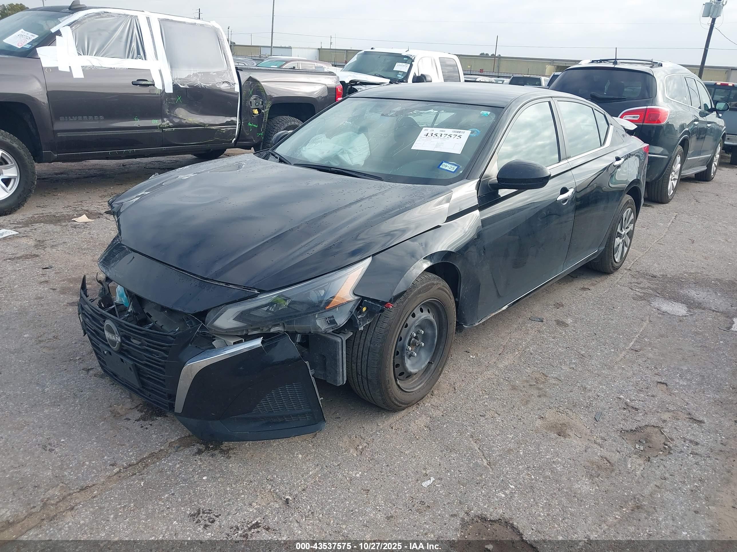 NISSAN ALTIMA image 2