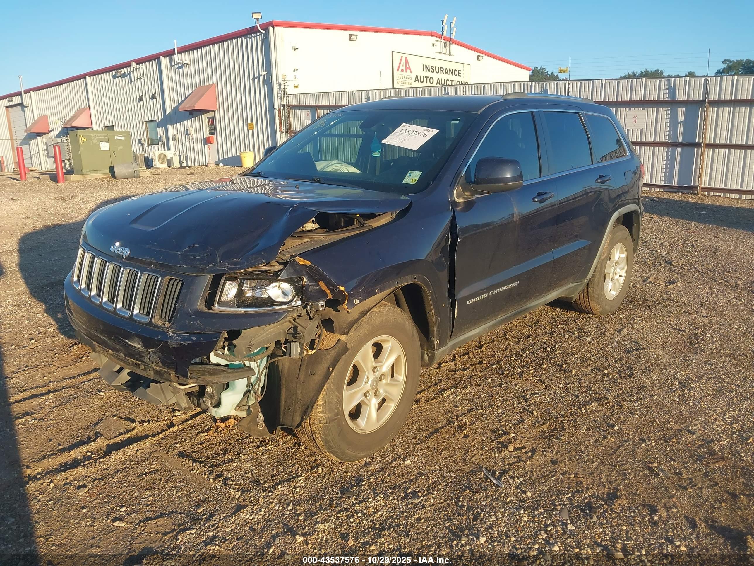 JEEP GRAND image 2