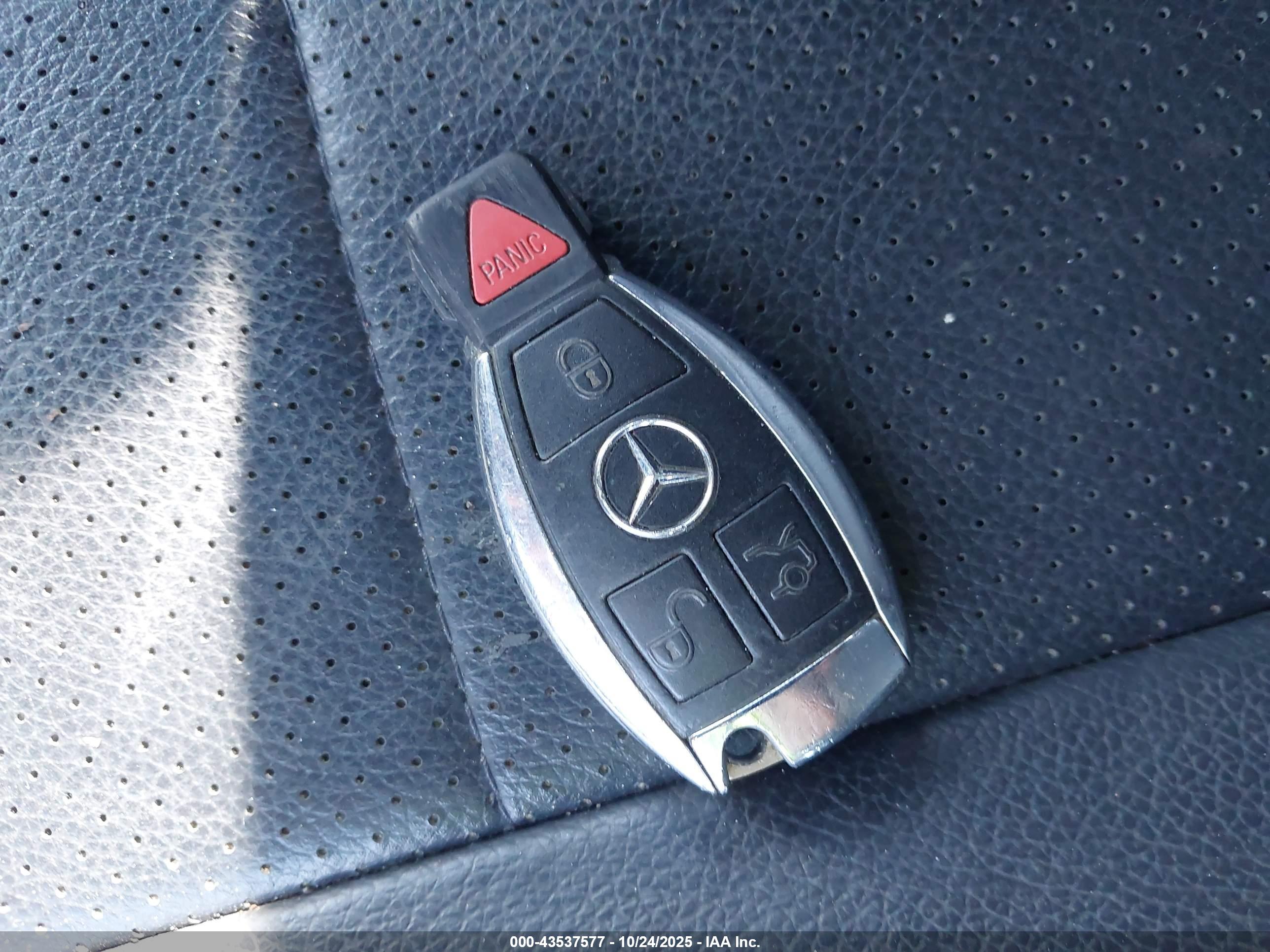 MERCEDES-BENZ C image 11