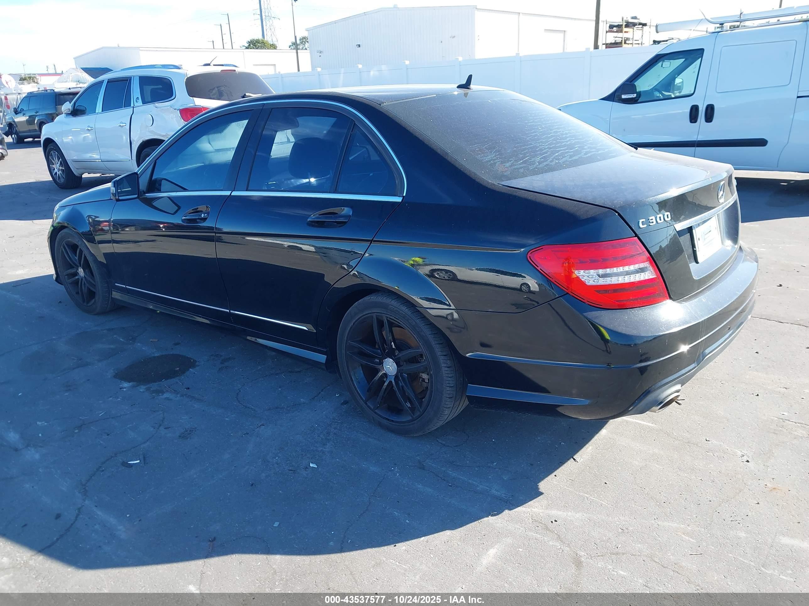 MERCEDES-BENZ C image 3