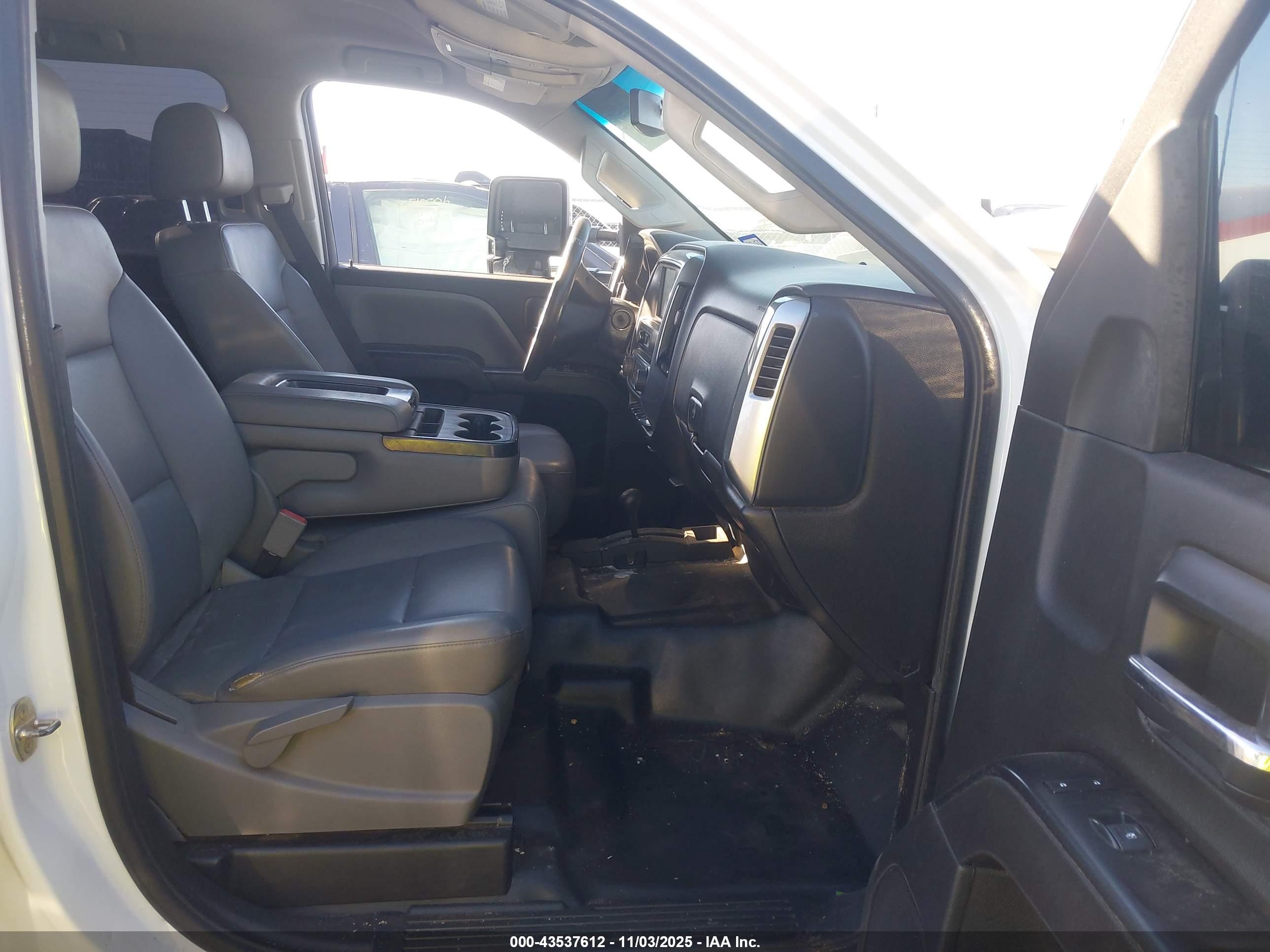 GMC SIERRA image 5