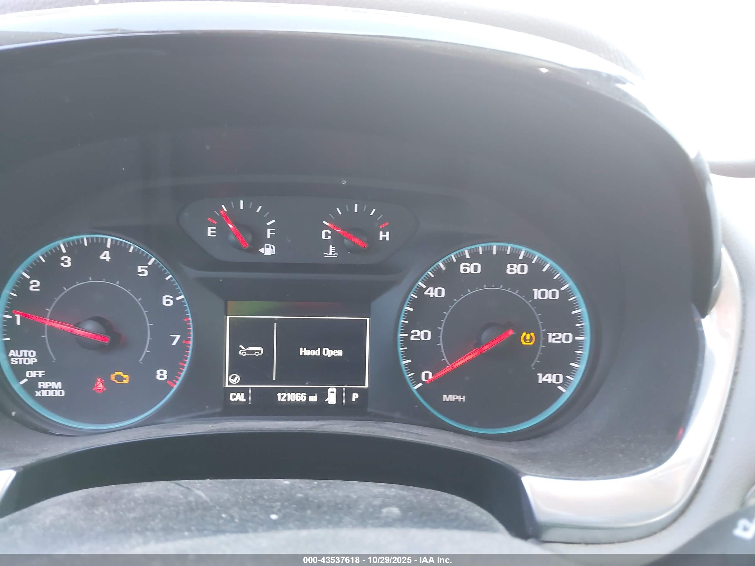 CHEVROLET TRAVERSE image 7
