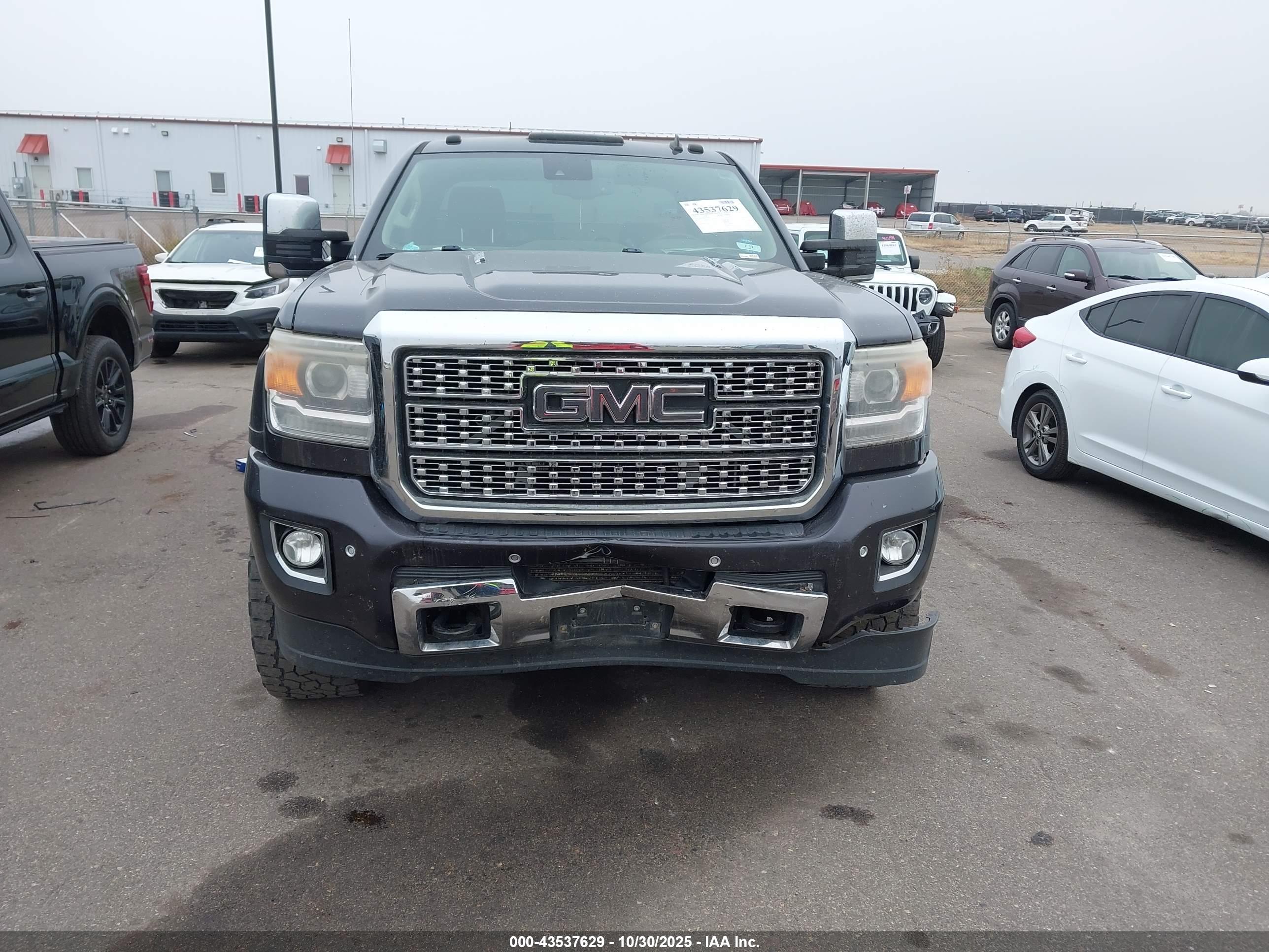 GMC SIERRA image 6