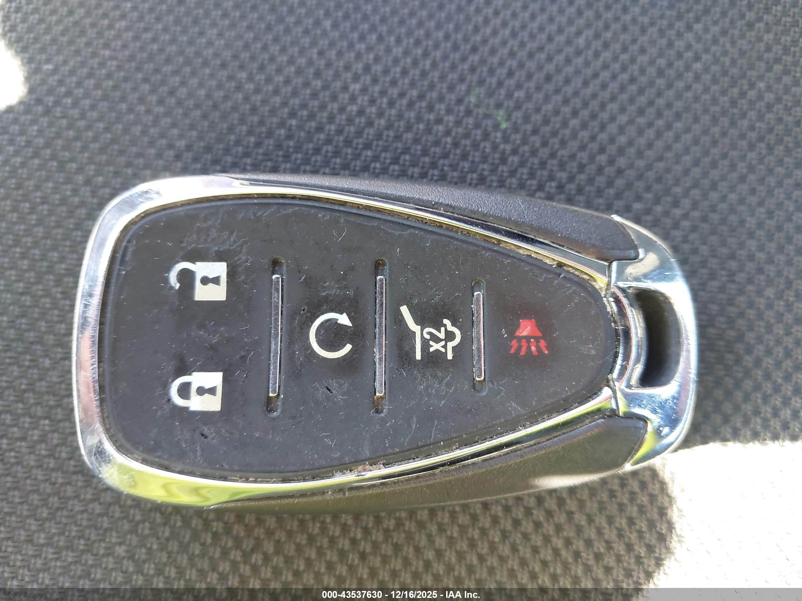 CHEVROLET EQUINOX image 11
