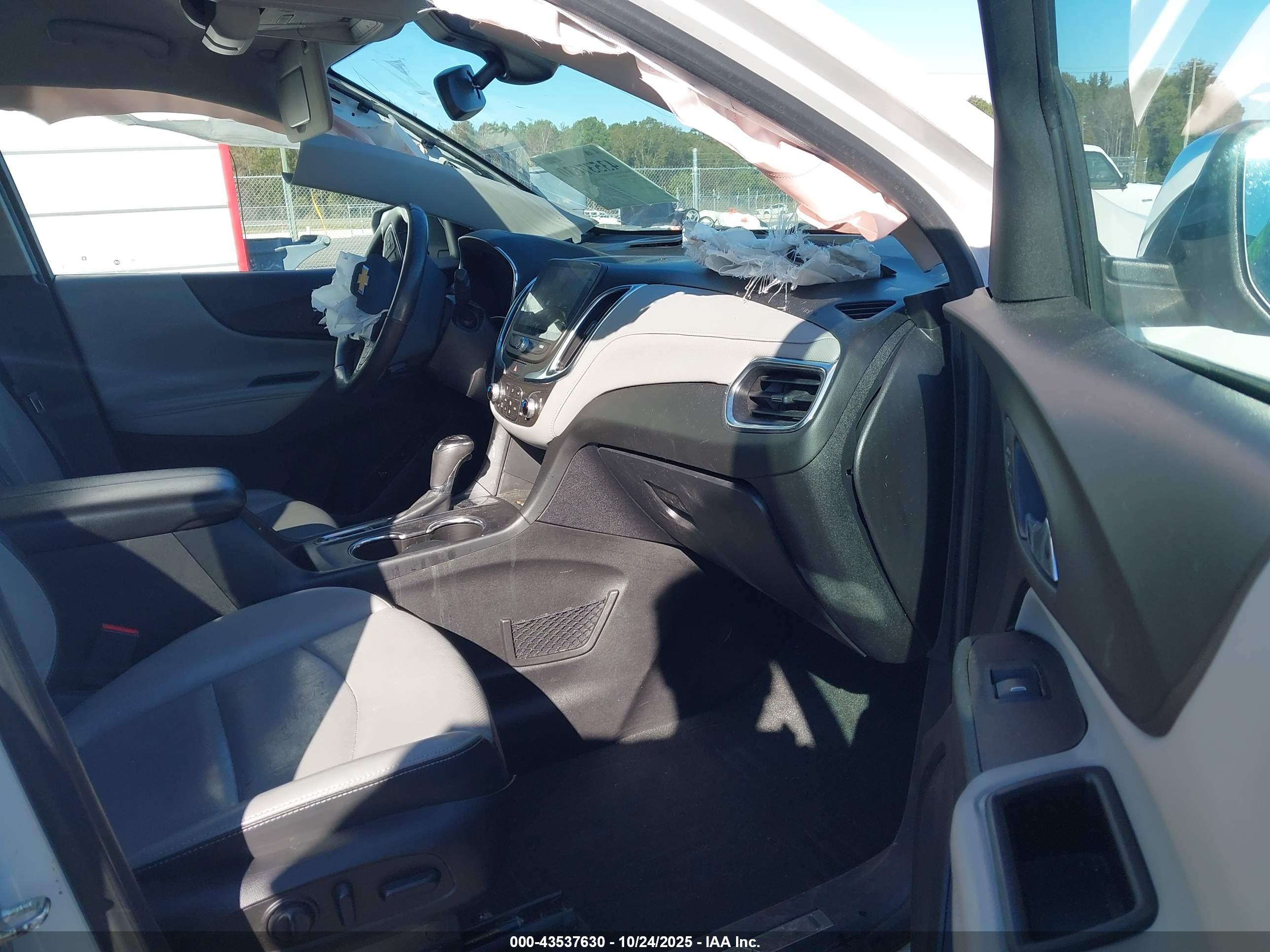 CHEVROLET EQUINOX image 5