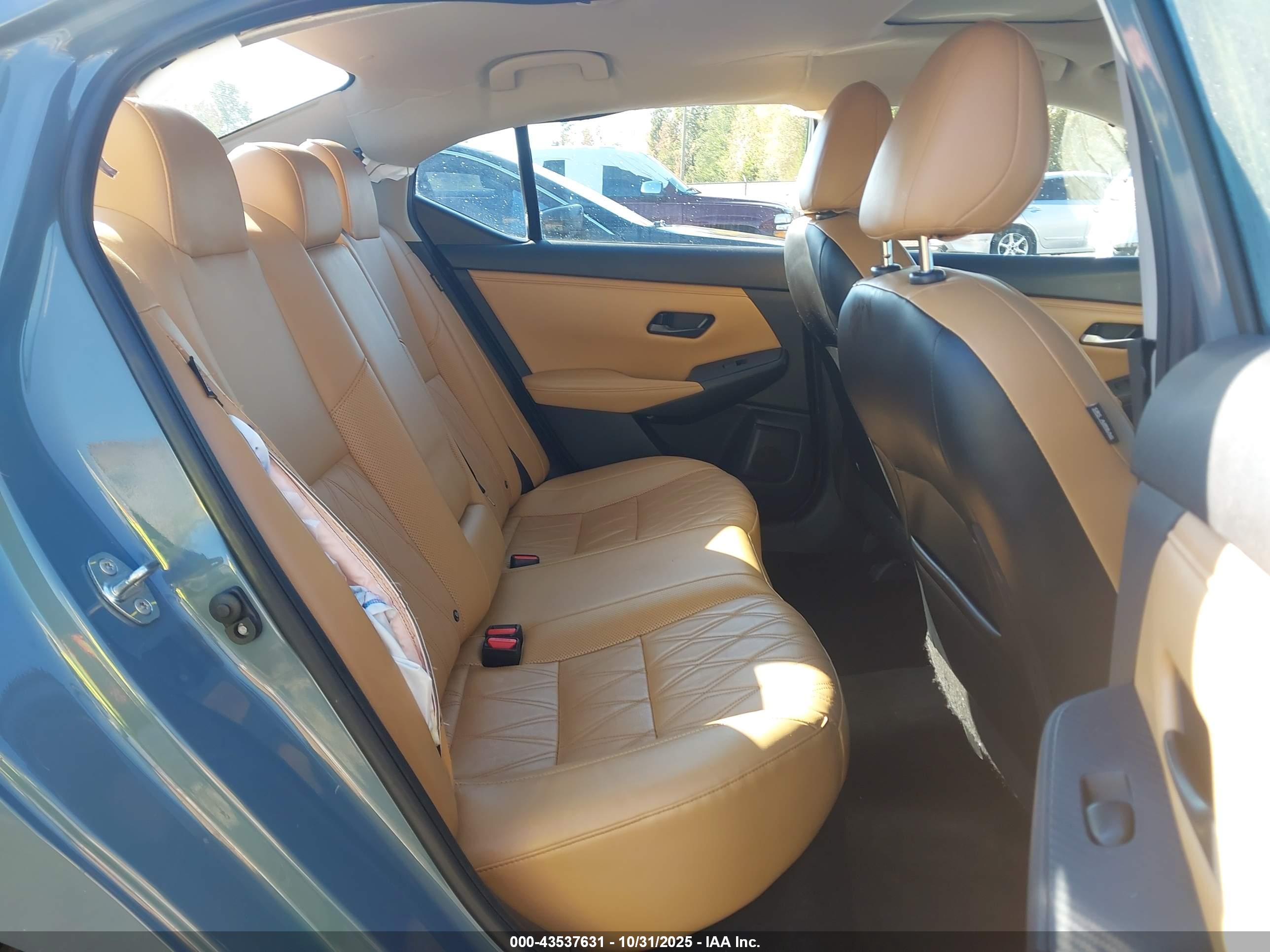 NISSAN SENTRA image 8