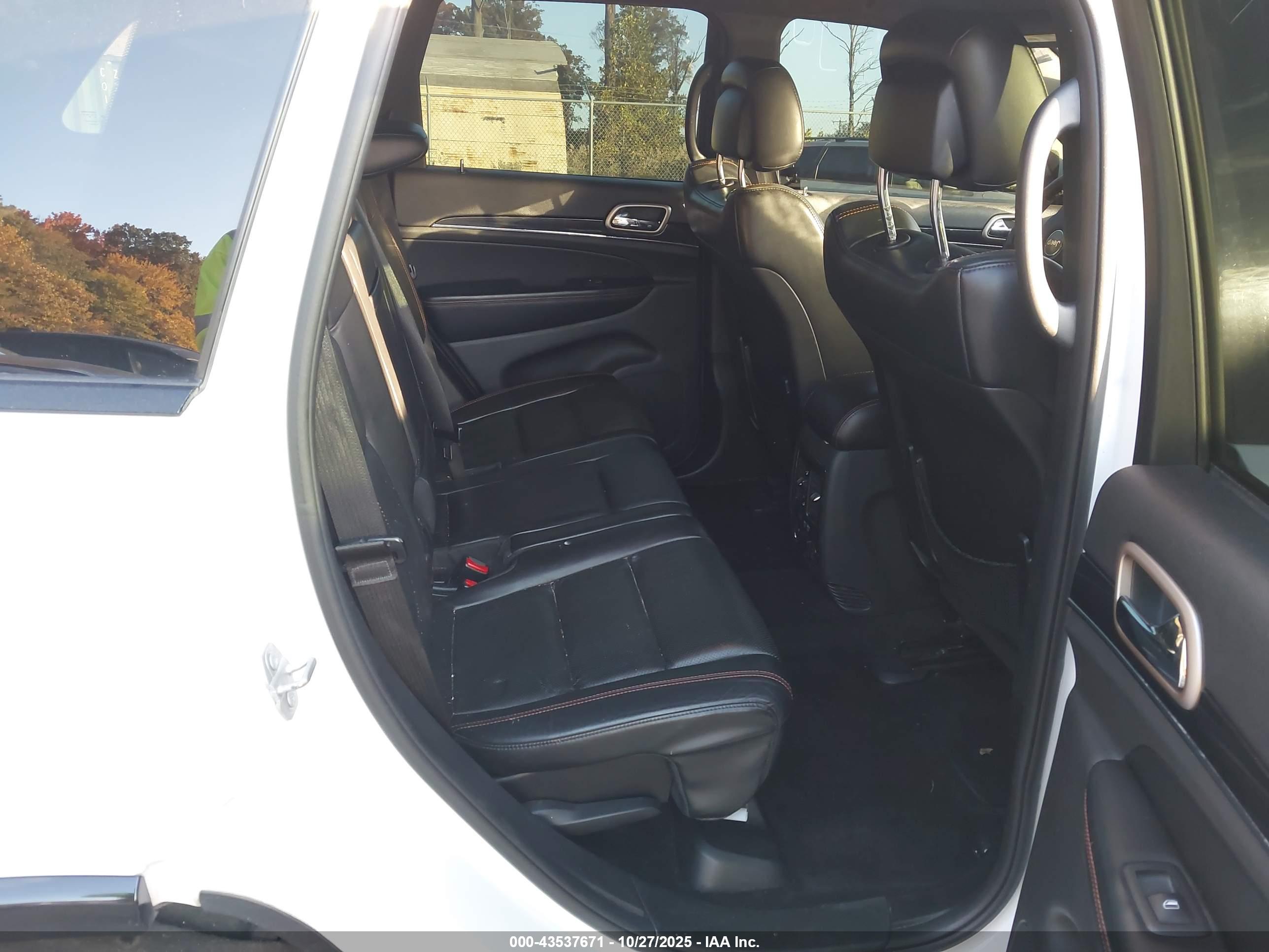 JEEP GRAND image 8