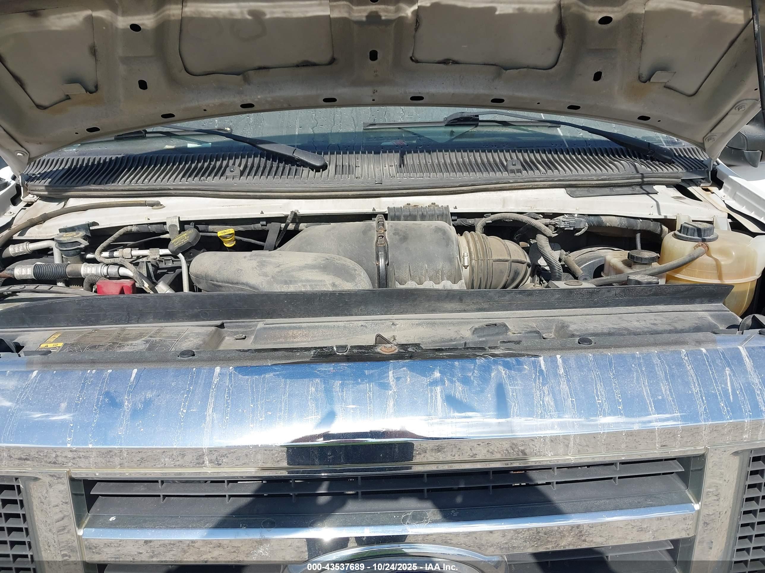 FORD E-250 image 10