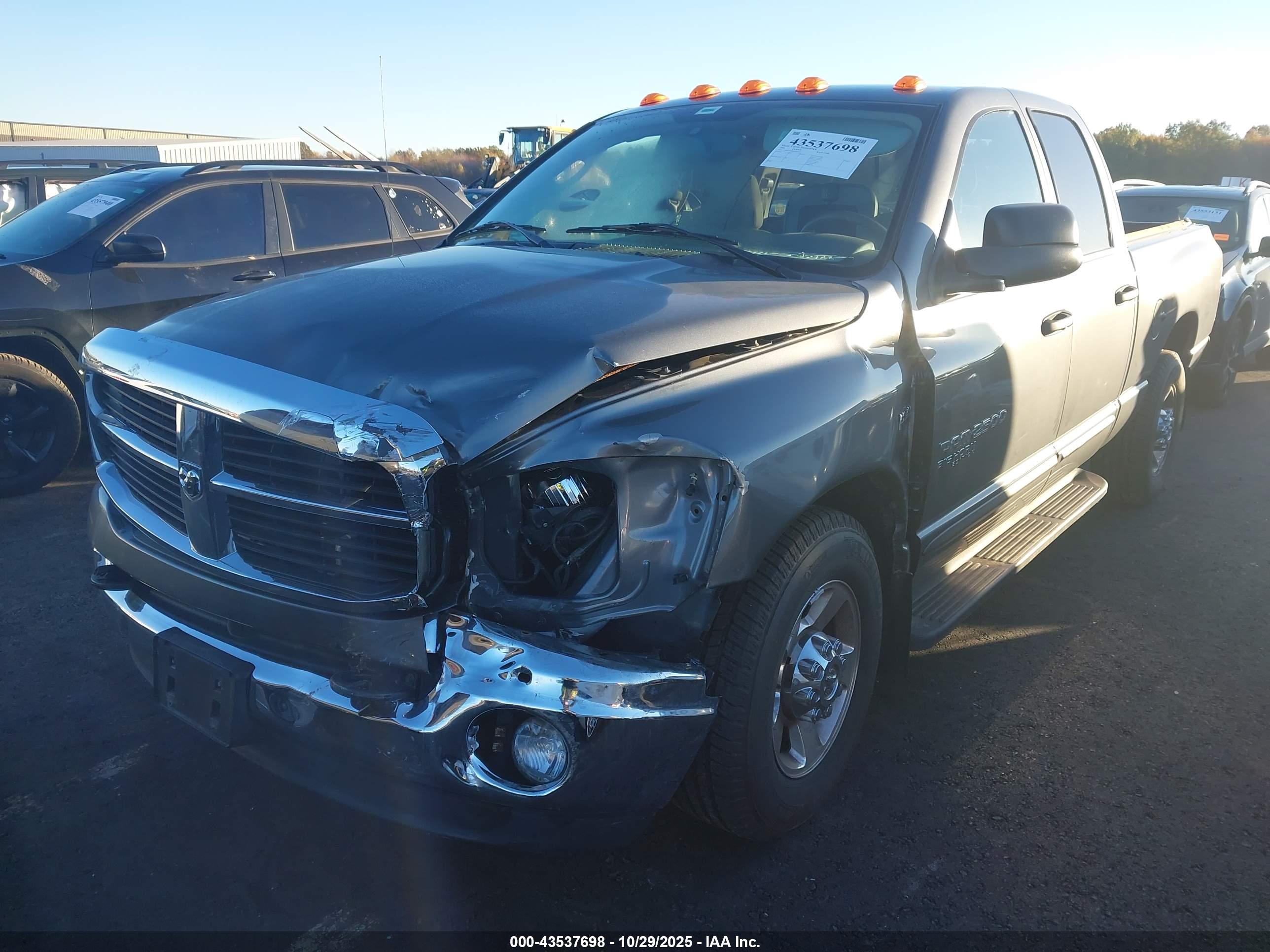 DODGE RAM image 2