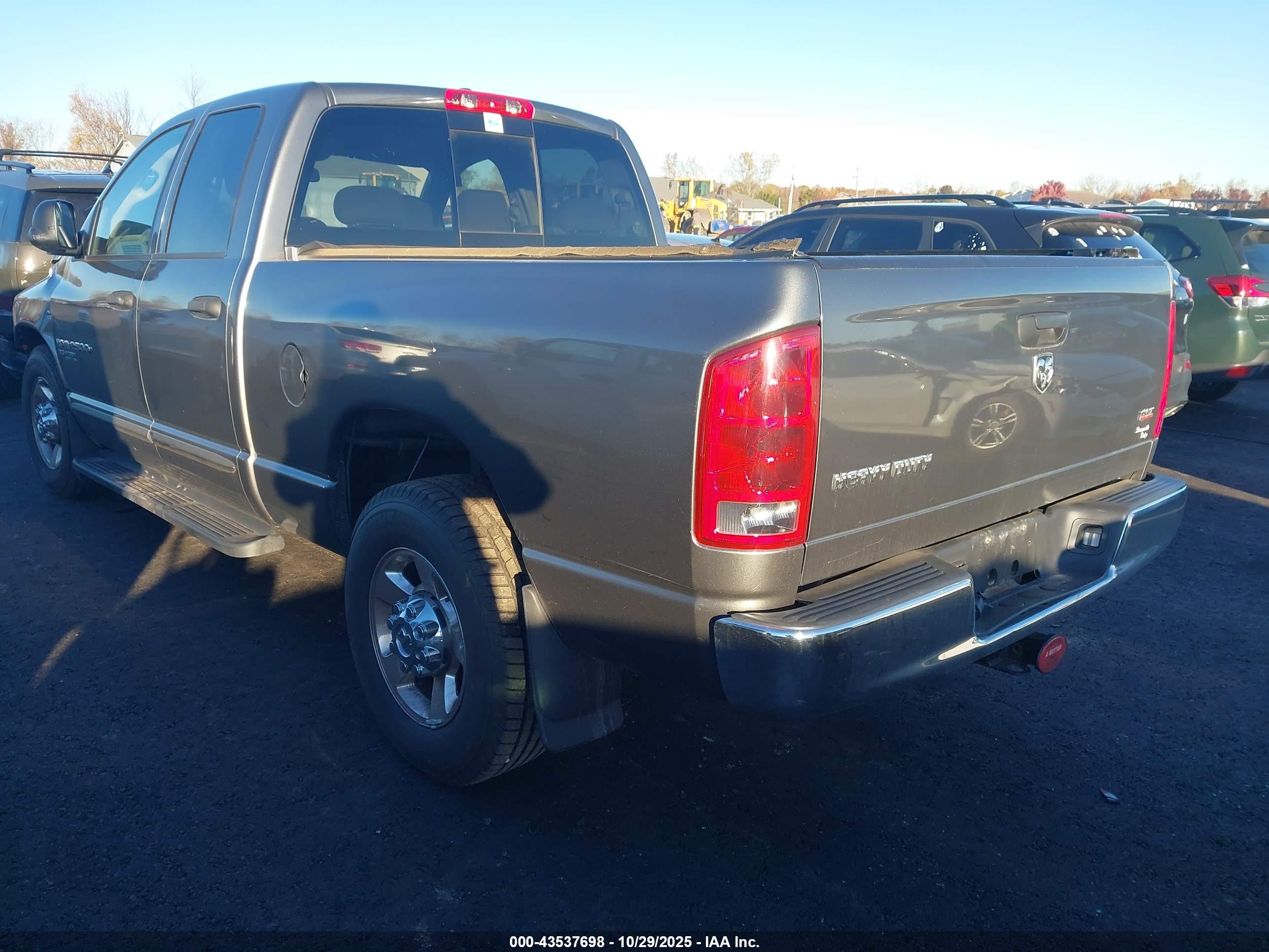 DODGE RAM image 3