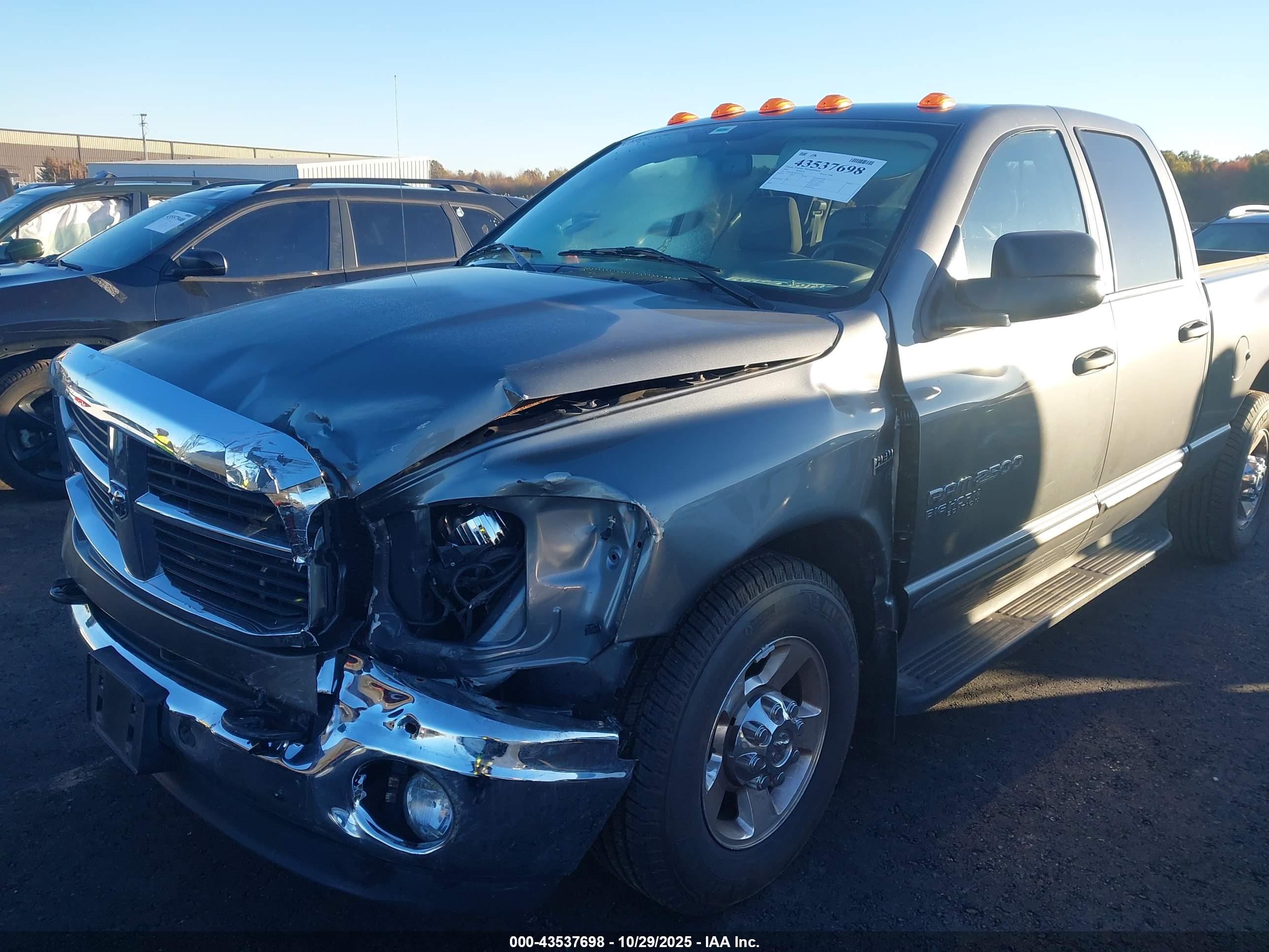 DODGE RAM image 6