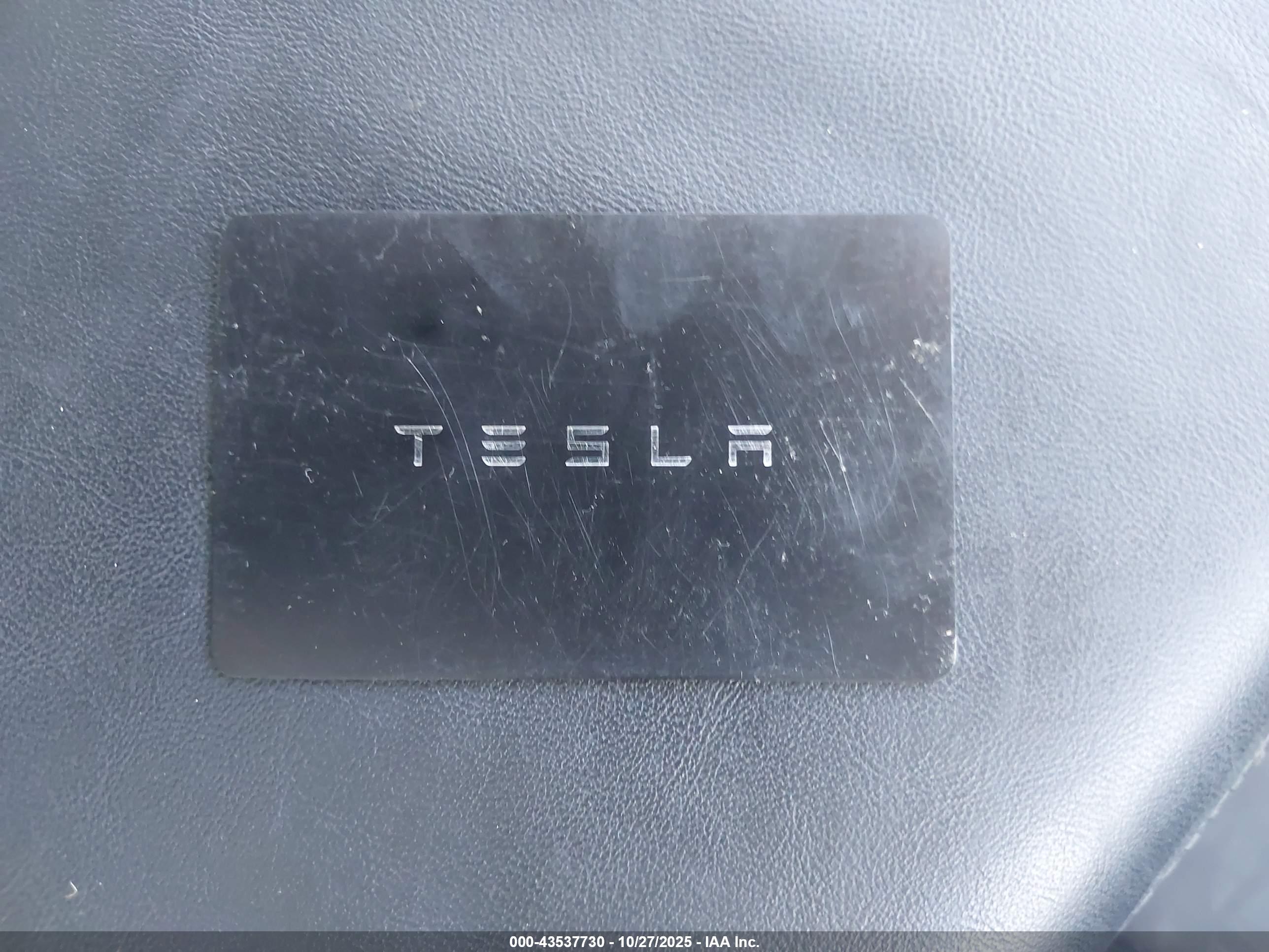 TESLA MODEL image 11
