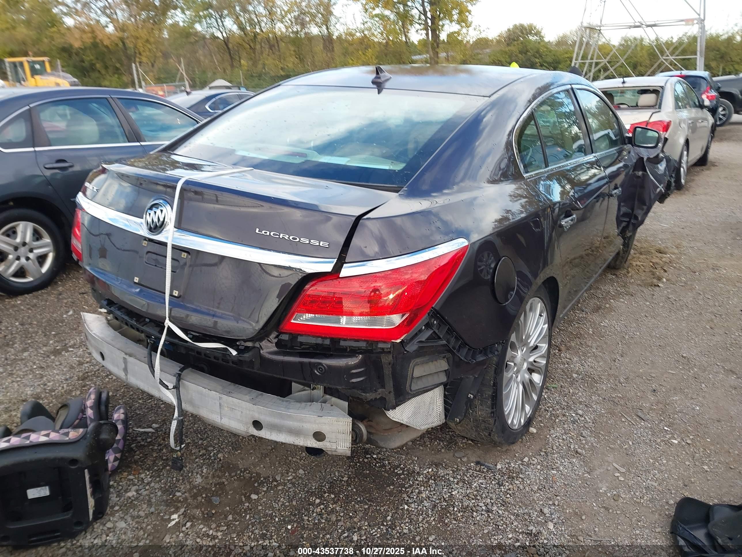 BUICK LACROSSE image 4