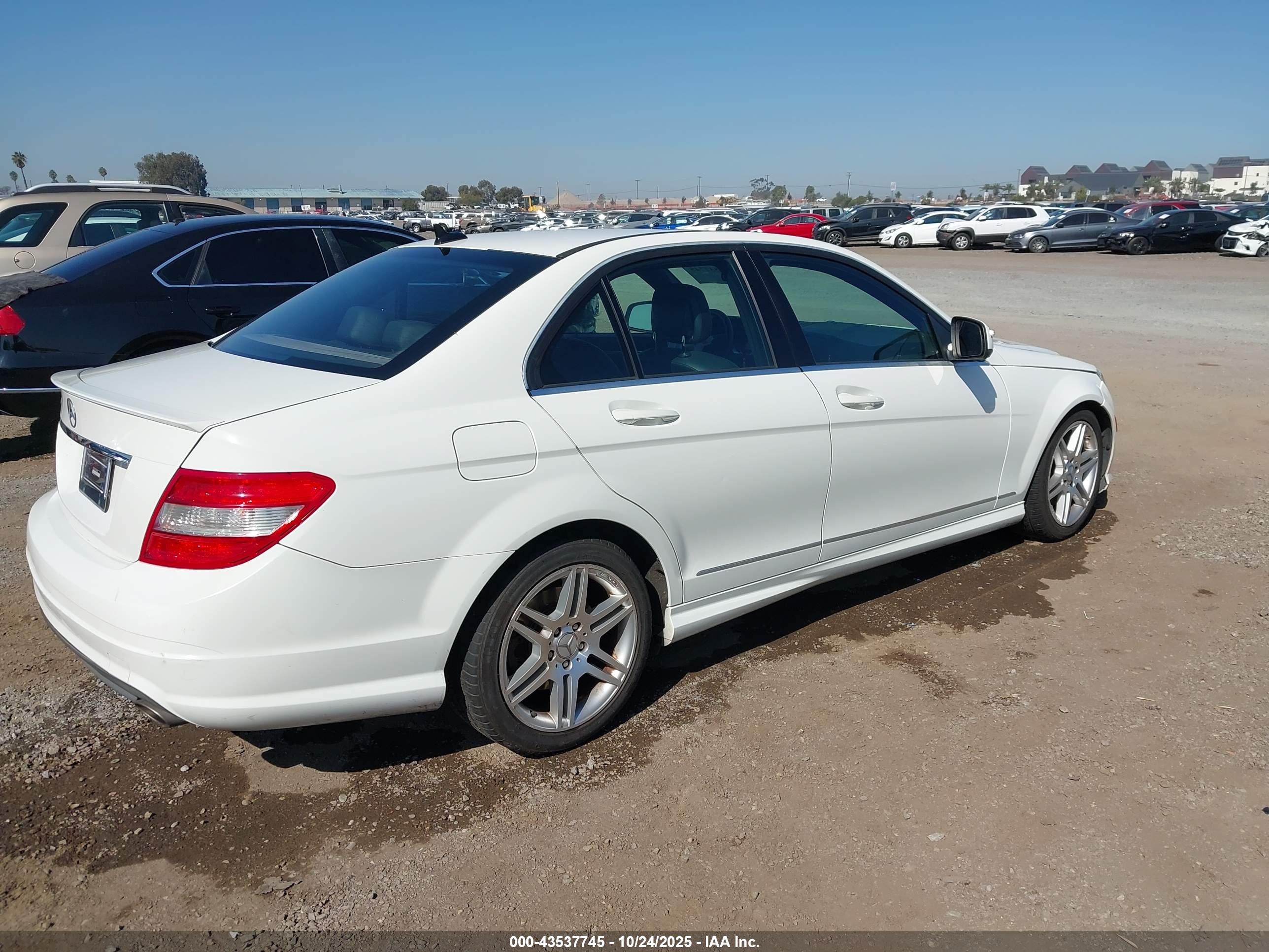 MERCEDES-BENZ C image 4