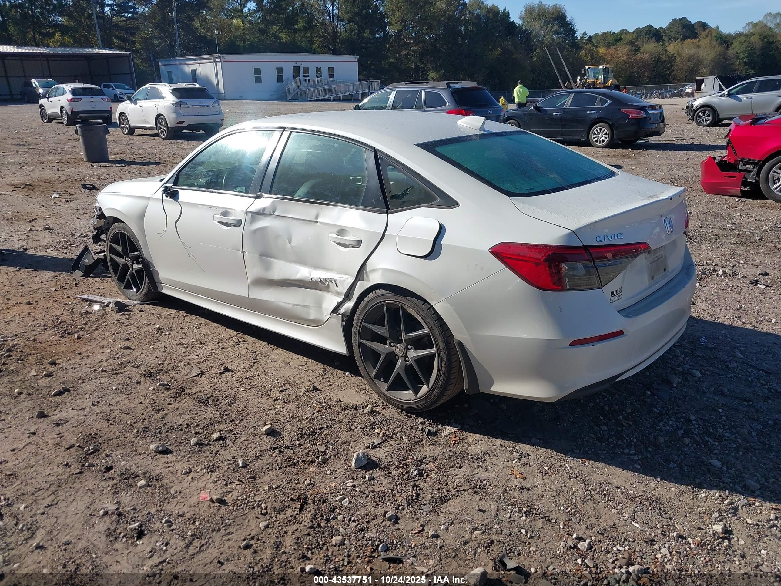 HONDA CIVIC image 3