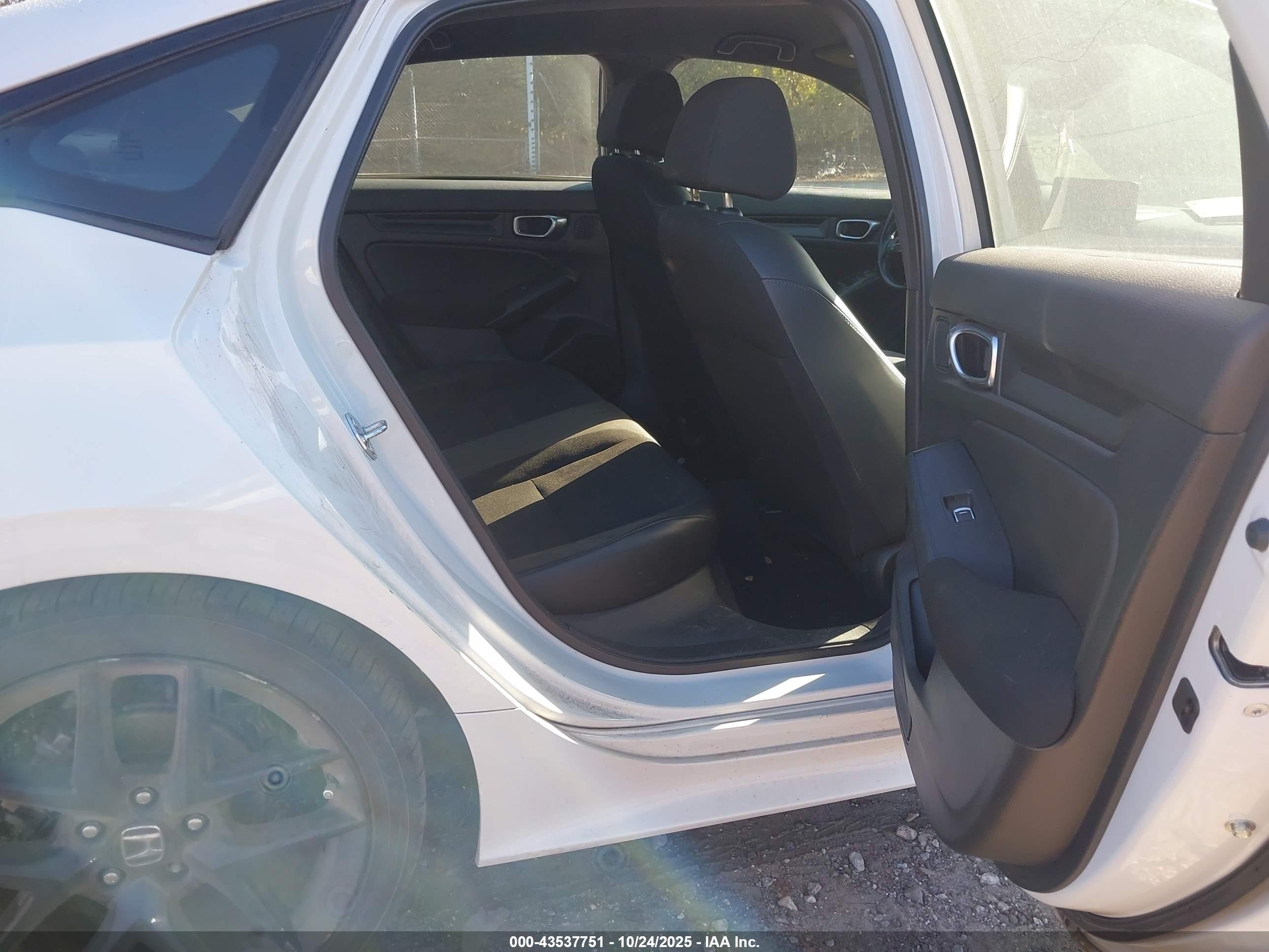 HONDA CIVIC image 8