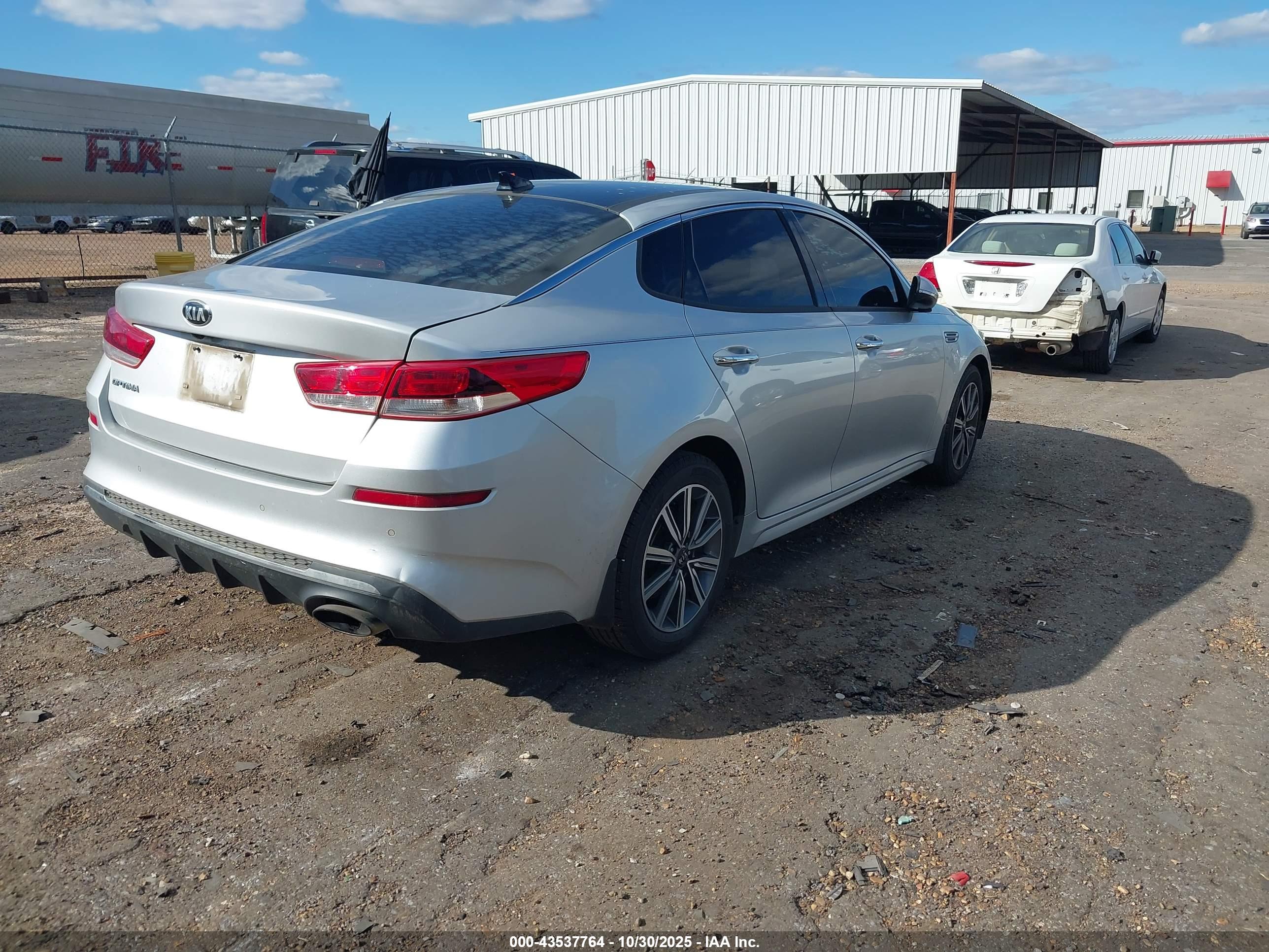 KIA OPTIMA image 4