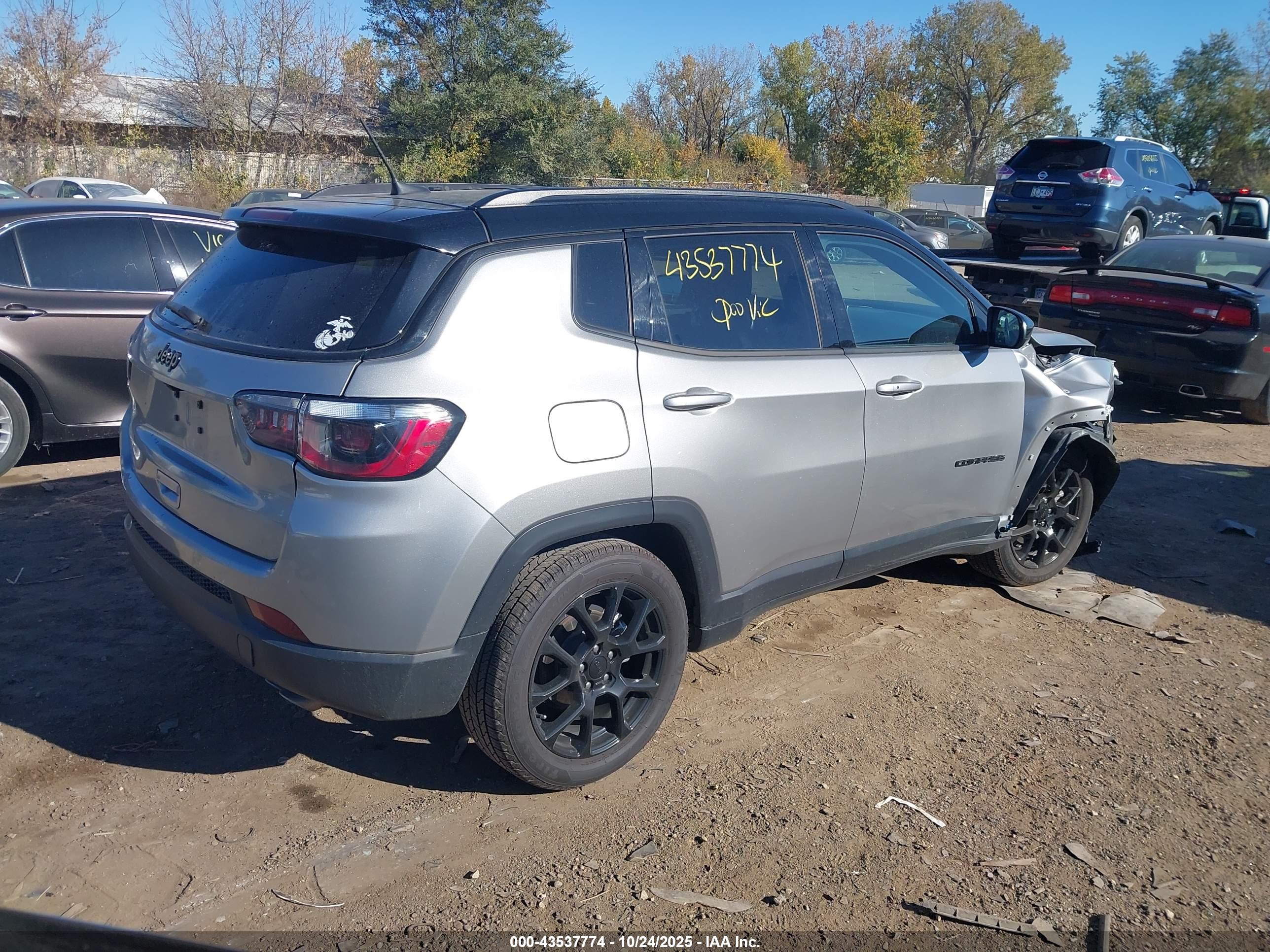 JEEP COMPASS image 4