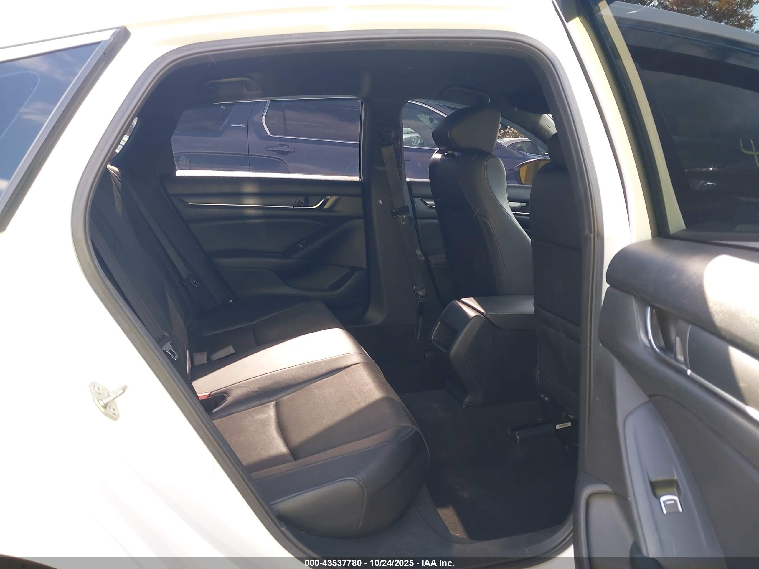 HONDA ACCORD image 8