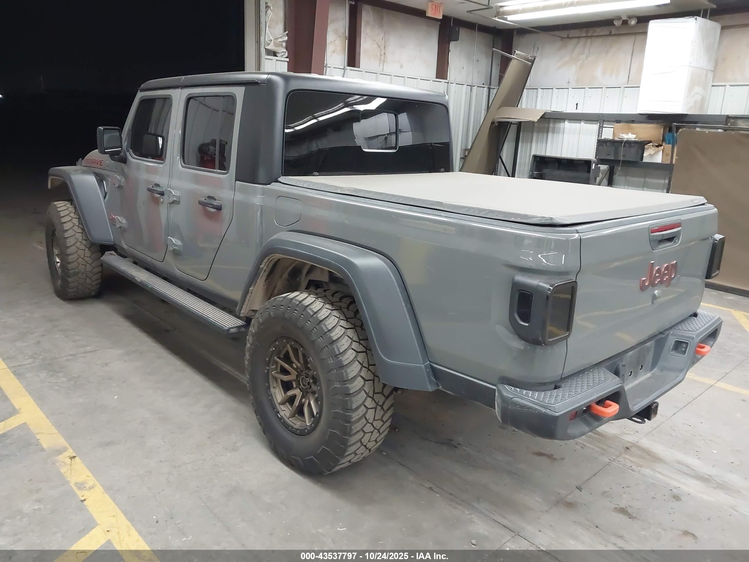 JEEP GLADIATOR image 3
