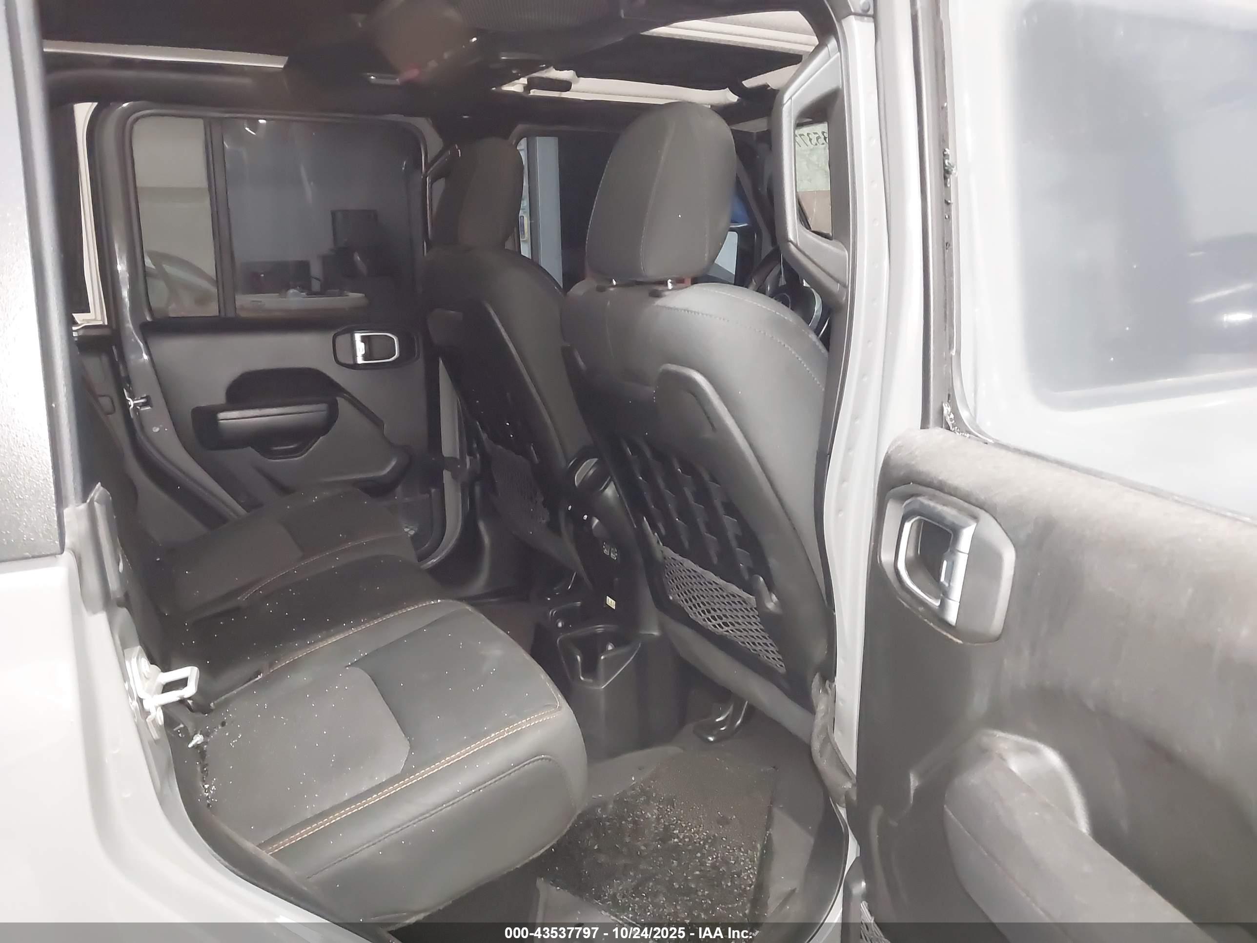 JEEP GLADIATOR image 8