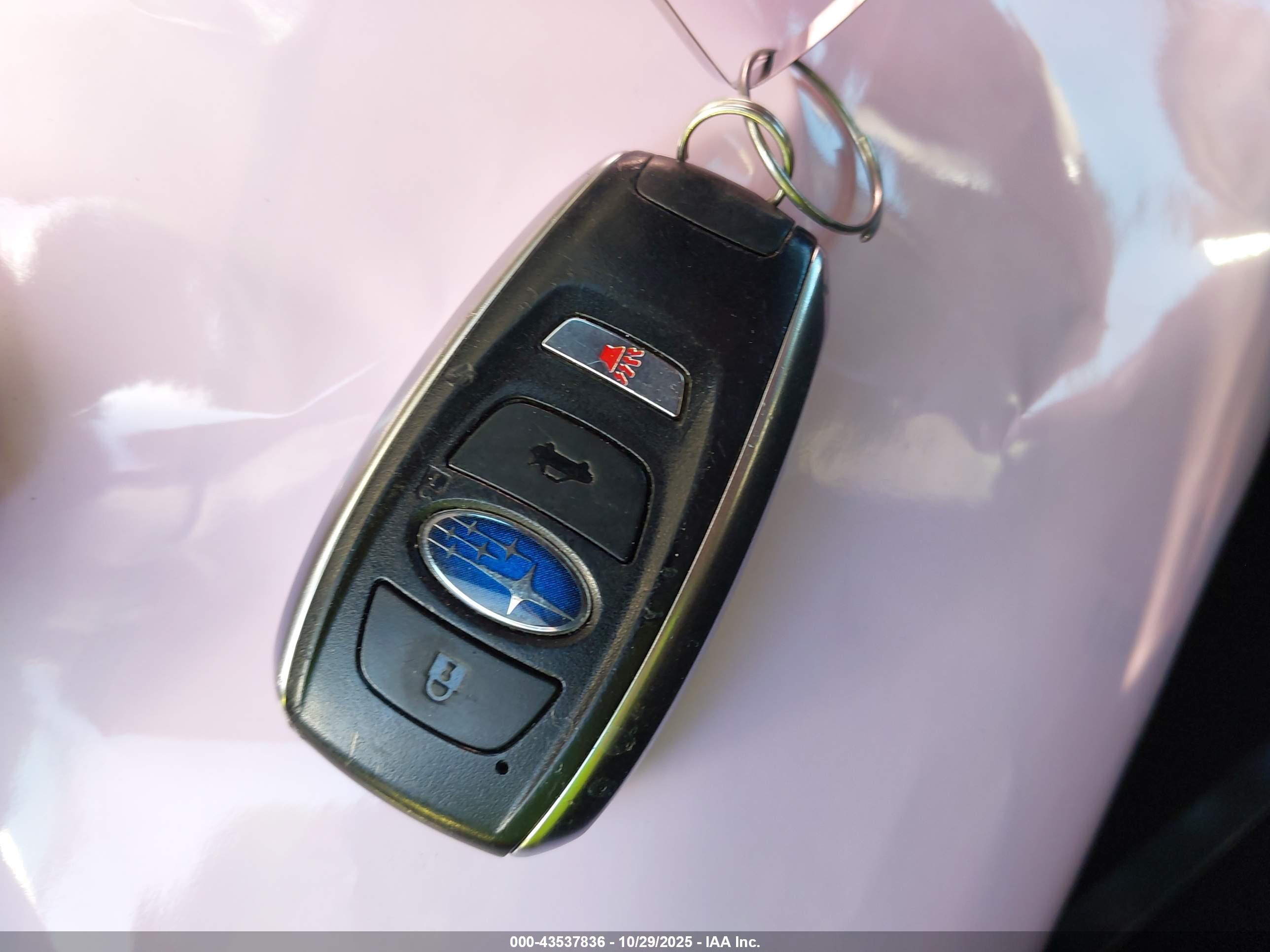 SUBARU ASCENT image 11