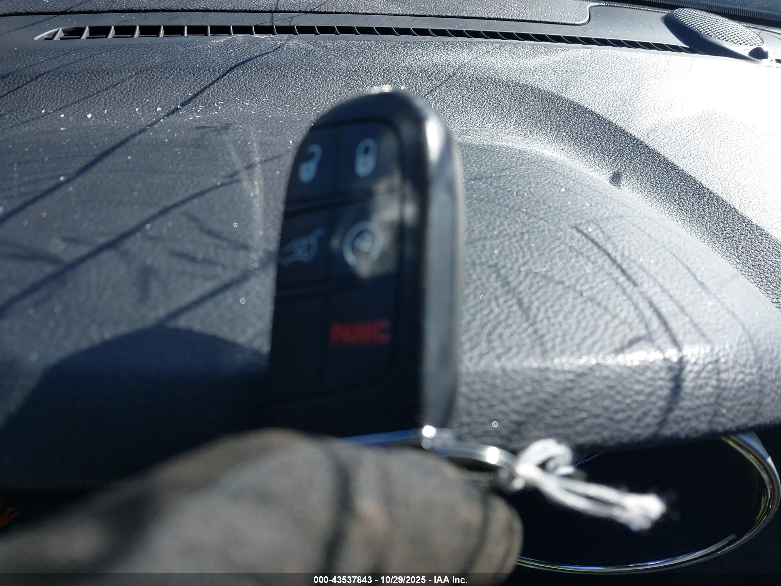 JEEP GRAND image 11