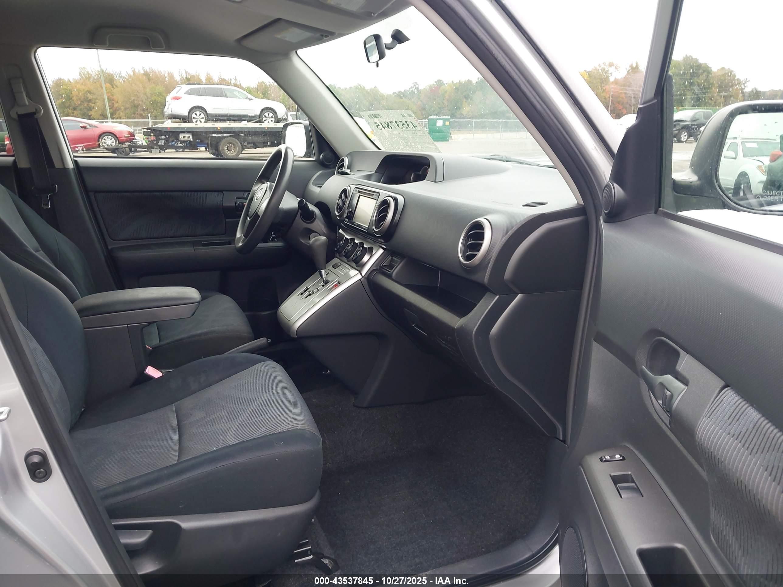 SCION XB image 5