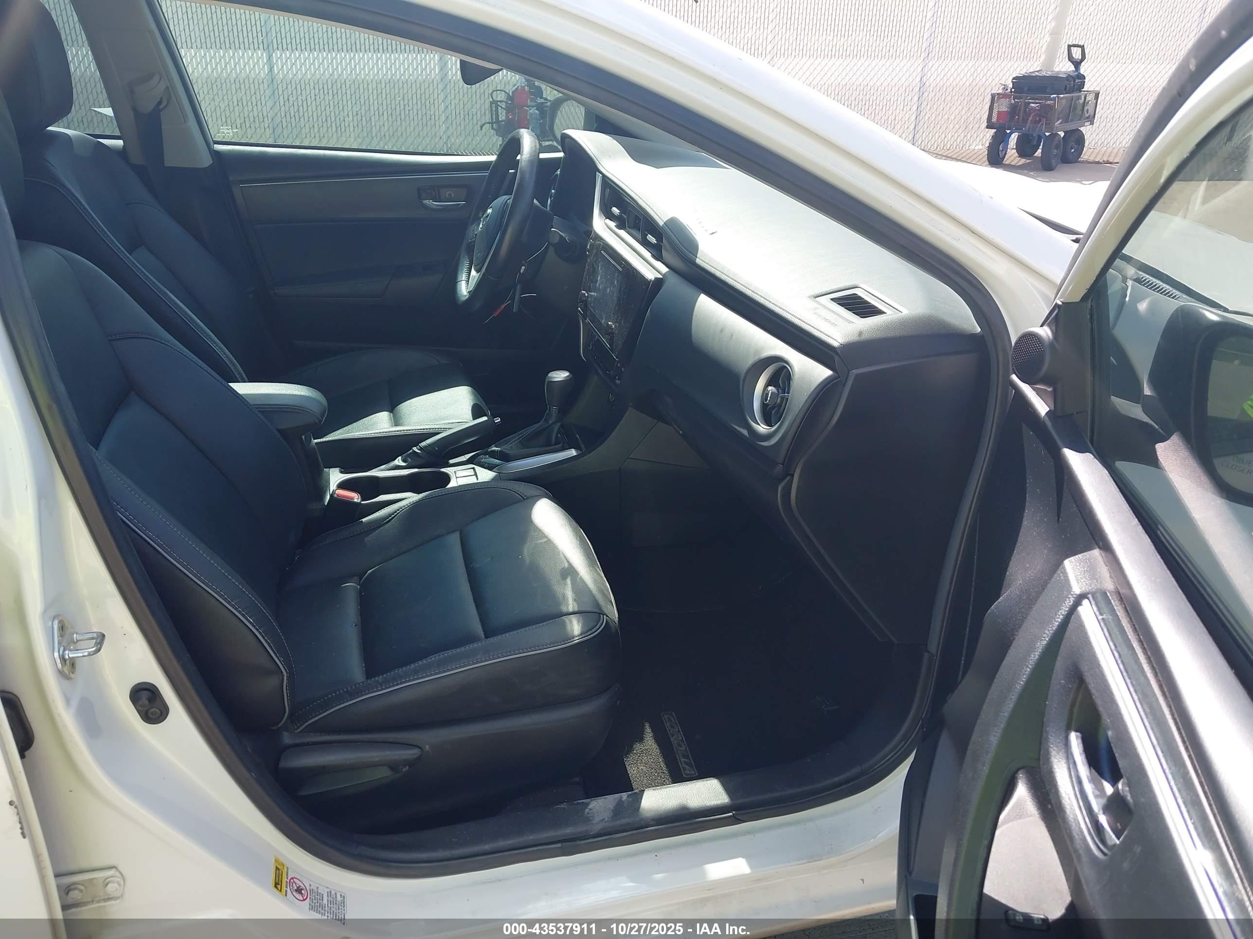 TOYOTA COROLLA image 5